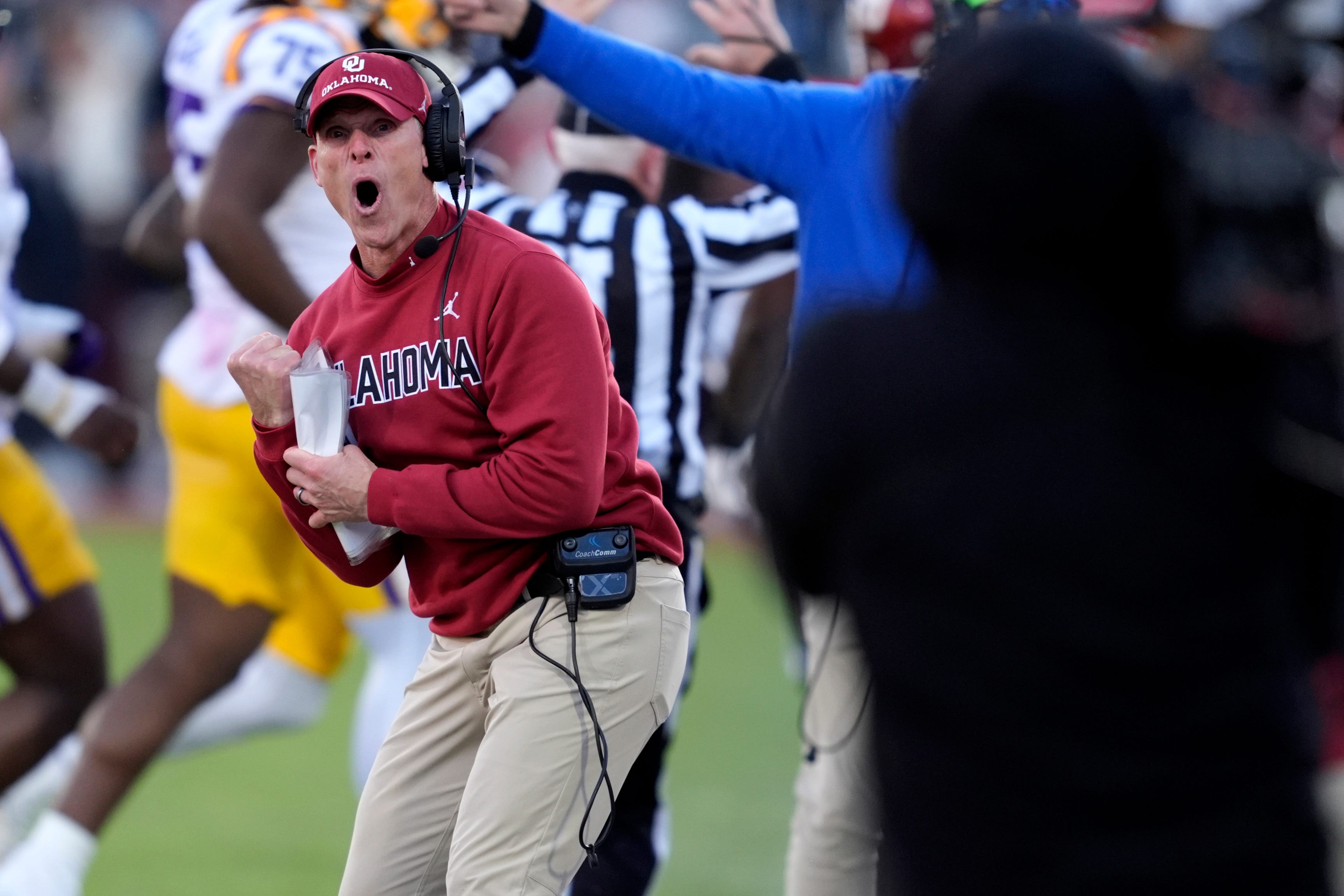 Oklahoma coach Brent Venables shouts during a college football game between the University of Oklahoma Sooners (OU) and the LSU Tigers at Gaylord Family – Oklahoma Memorial Stadium in Norman, Okla., Saturday, Nov. 29, 2025. Oklahoma won 17-13.