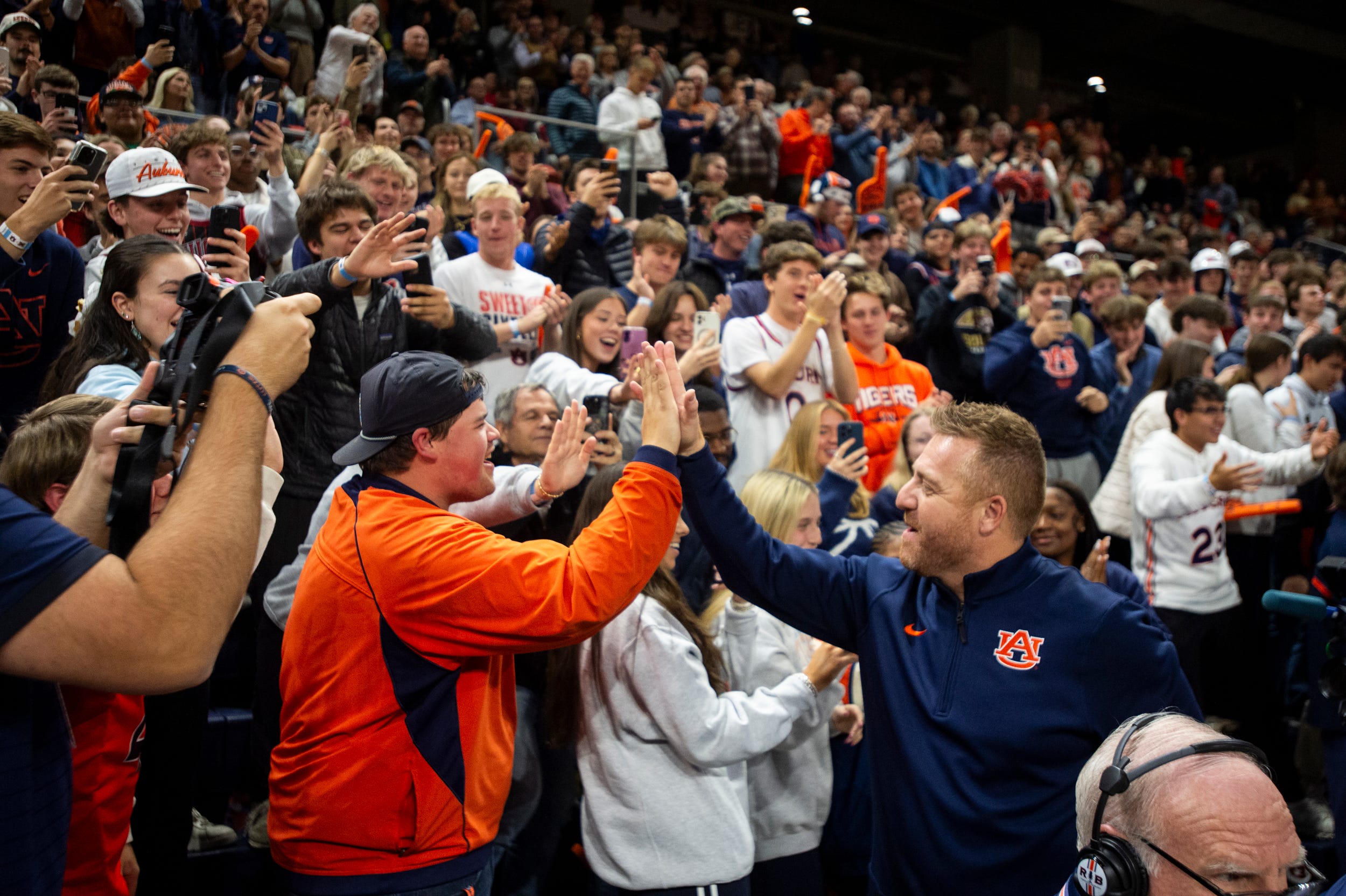 Auburn Tigers head coach football Alex Golesh Jaden Carey recruit four star 2027 recruiting class