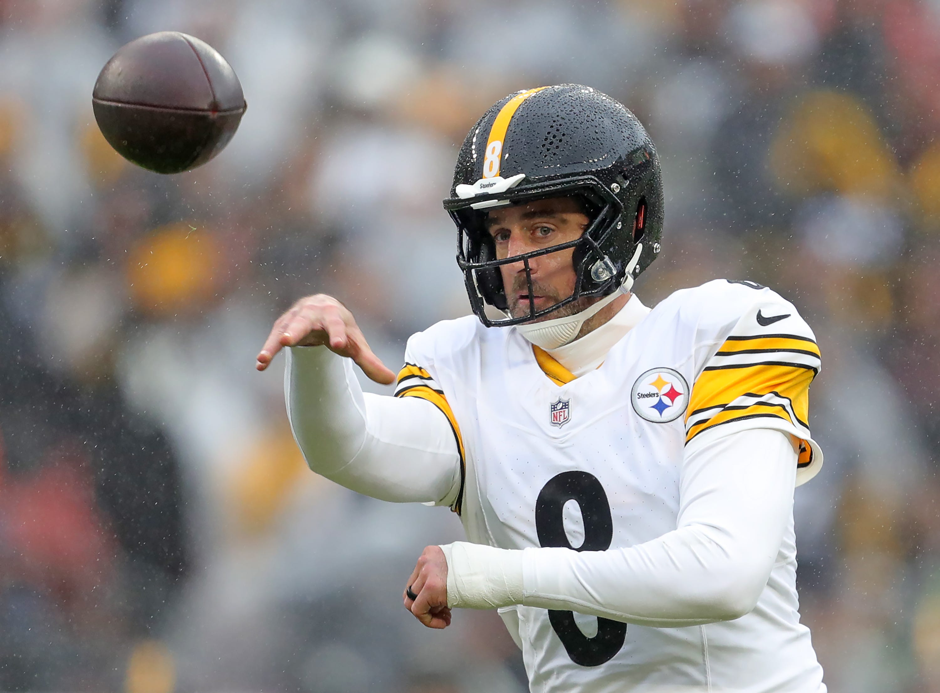 Pittsburgh Steelers quarterback Aaron Rodgers (8) fires off a pass during the first half of an NFL football game at Huntington Bank Field, Dec. 28, 2025, in Cleveland, Ohio.