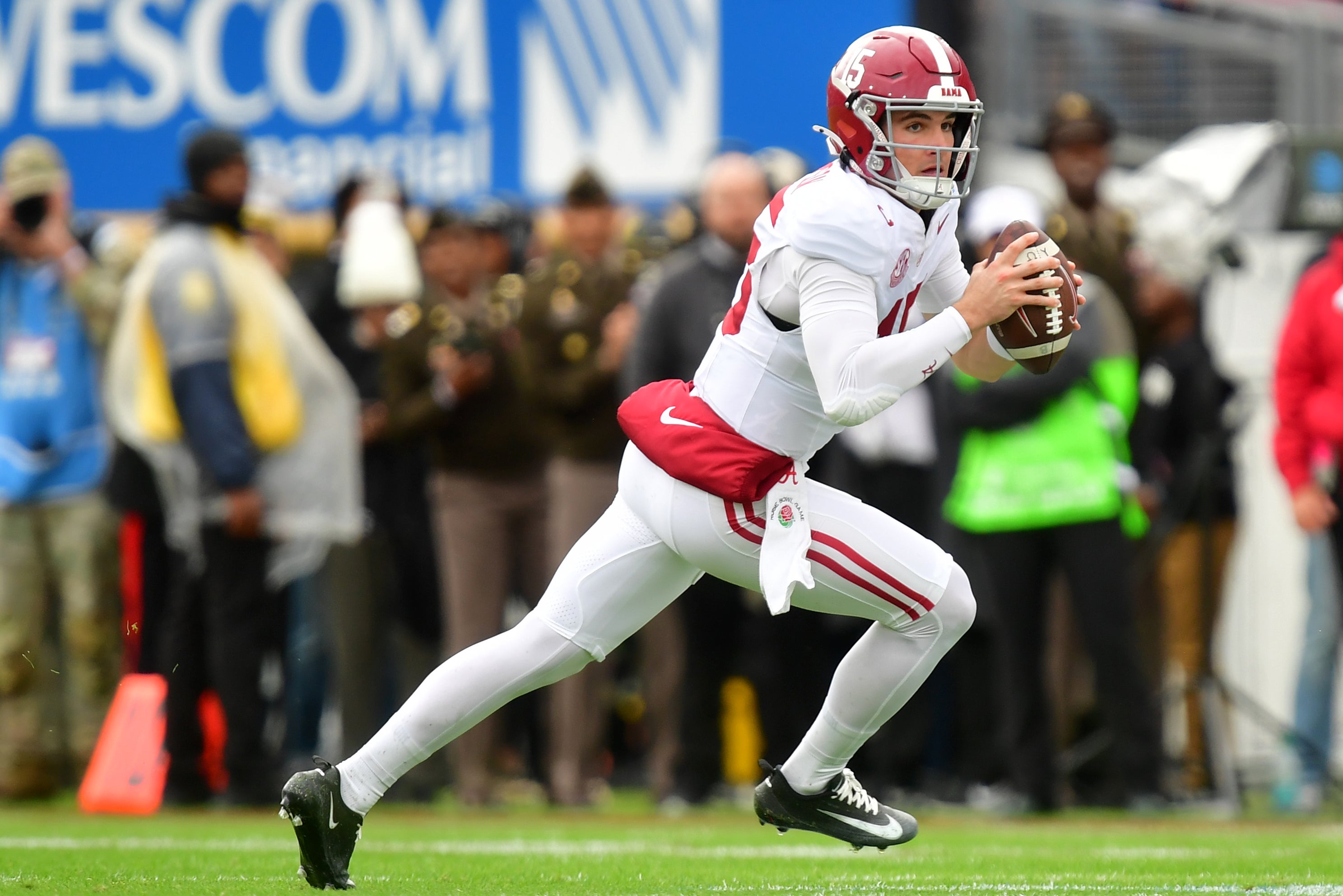 Jan 1, 2026; Pasadena, CA, USA; Alabama Crimson Tide quarterback Ty Simpson (15) looks to pass against the Indiana Hoosiers in the first half of the 2026 Rose Bowl and quarterfinal game of the College Football Playoff at Rose Bowl Stadium.