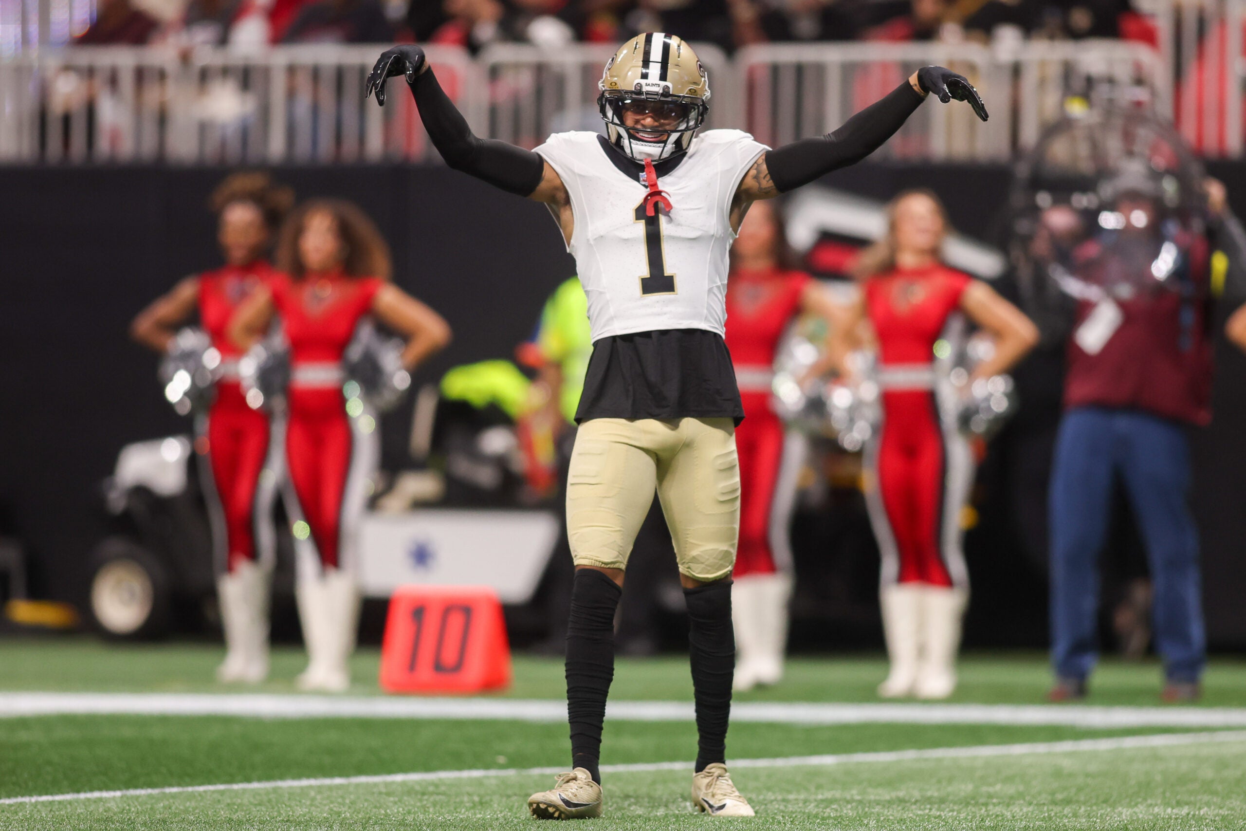 Jan 4, 2026; Atlanta, Georgia, USA; New Orleans Saints cornerback Alontae Taylor (1) reacts after a play against the Atlanta Falcons in the first quarter at Mercedes-Benz Stadium.