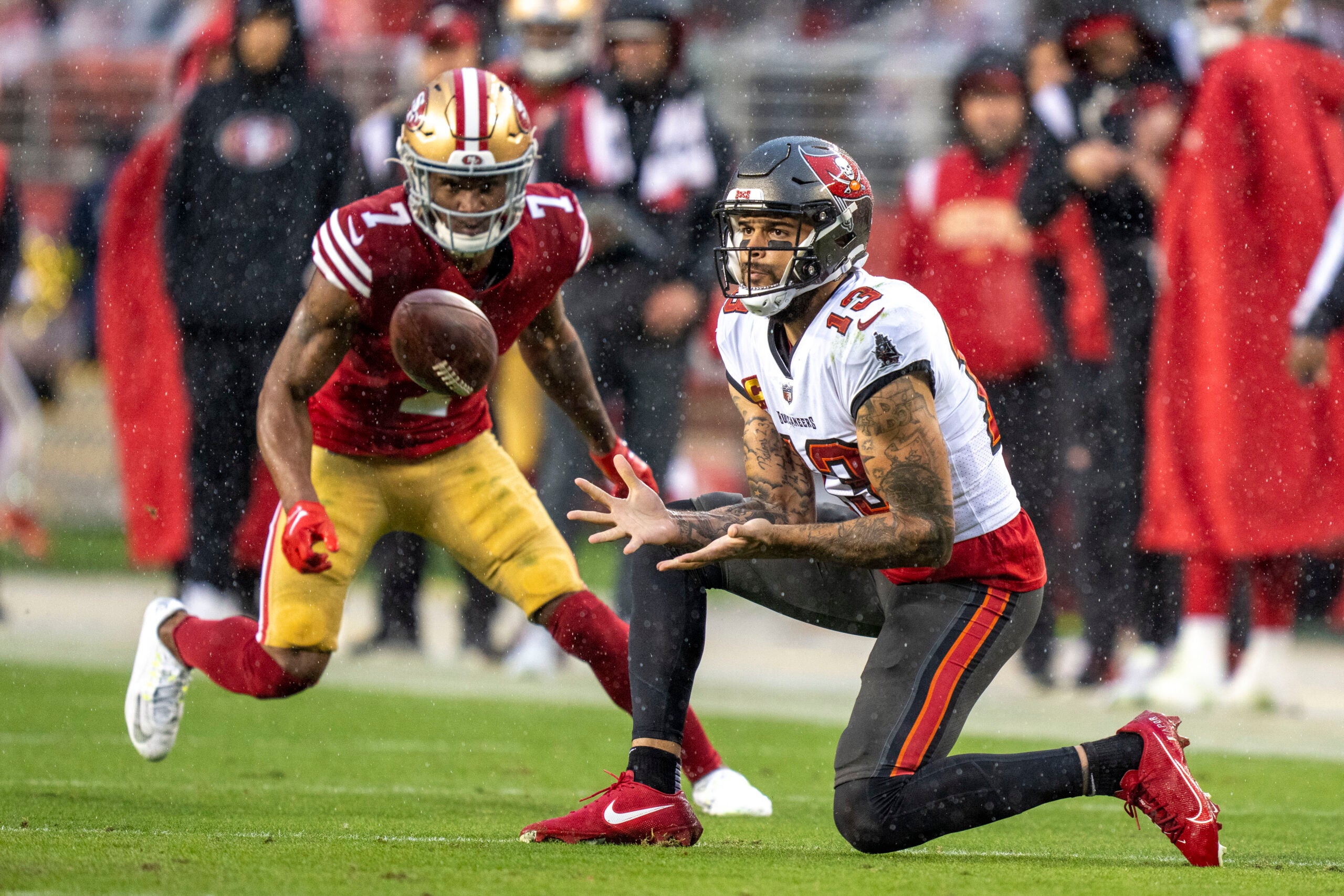 December 11, 2022; Santa Clara, California, USA; Tampa Bay Buccaneers wide receiver Mike Evans (13) catches the football against San Francisco 49ers cornerback Charvarius Ward (7) during the fourth quarter at Levi's Stadium.