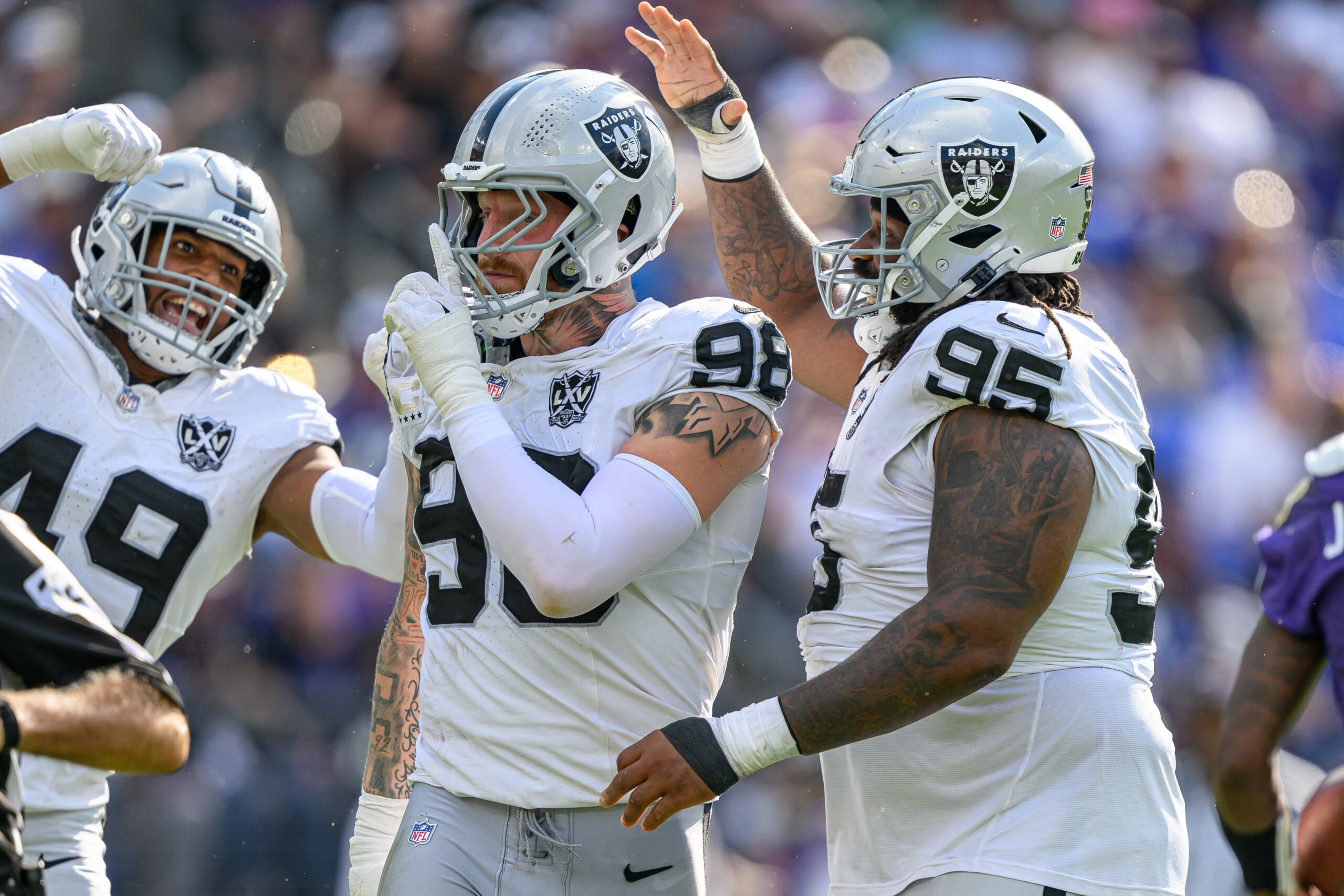 Las Vegas Raiders edge rusher Maxx Crosby tells Kyle Brandt Noted