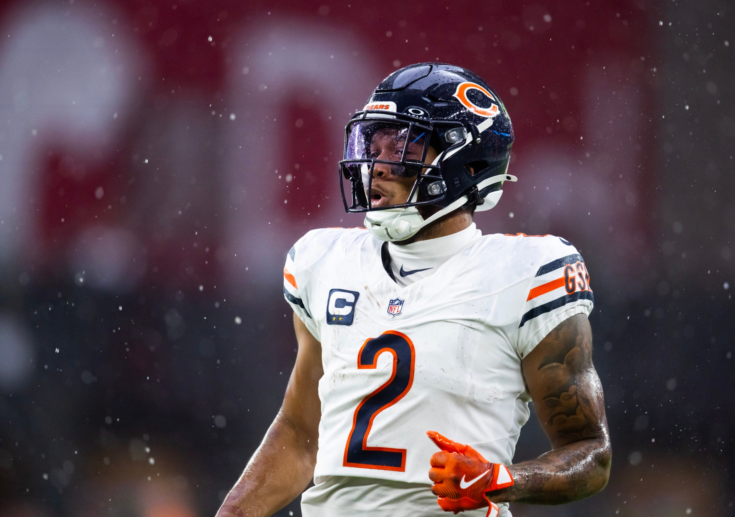 Nov 3, 2024; Glendale, Arizona, USA; Chicago Bears wide receiver DJ Moore (2) against the Arizona Cardinals at State Farm Stadium.