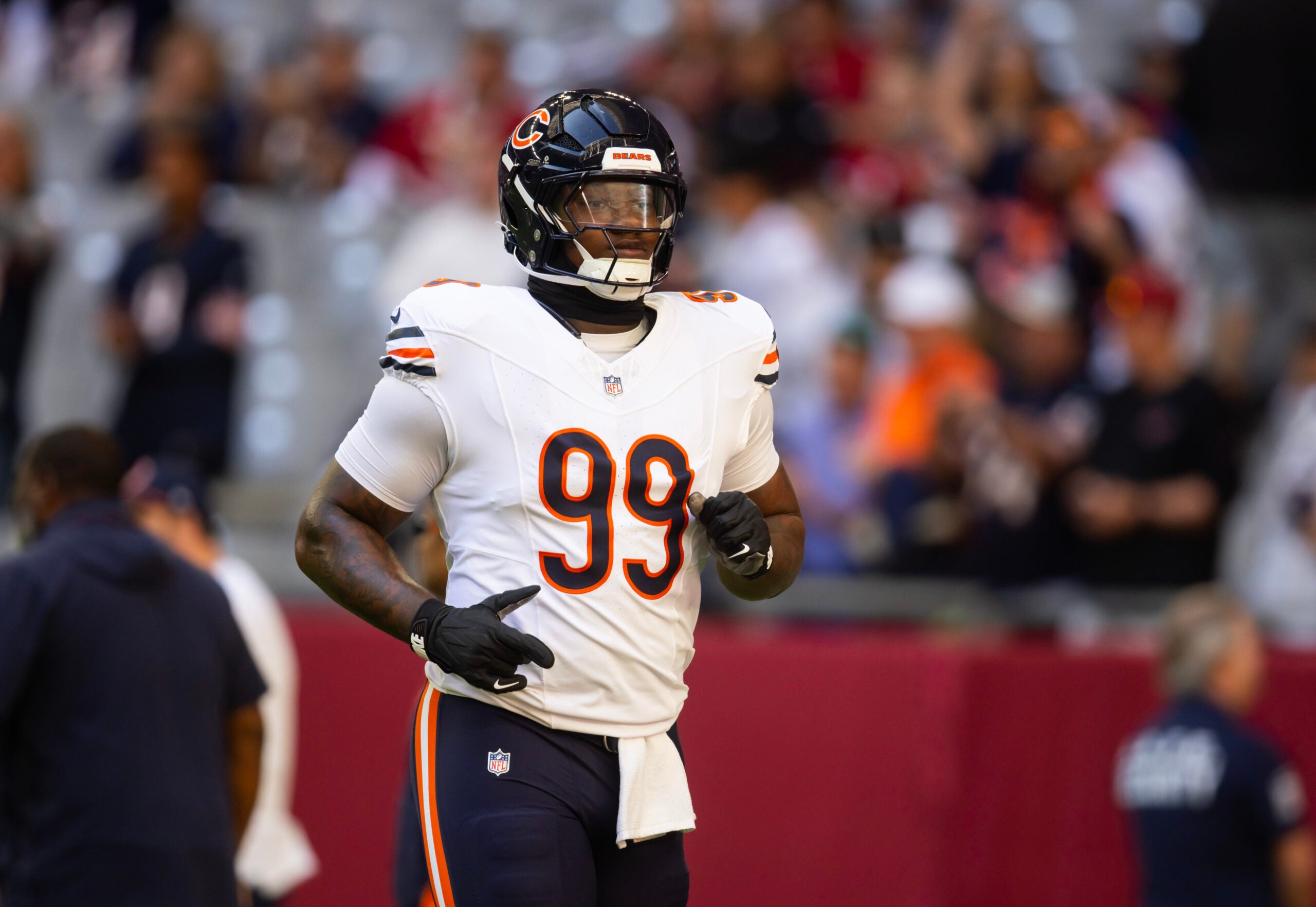 Nov 3, 2024; Glendale, Arizona, USA; Chicago Bears defensive tackle Gervon Dexter Sr. (99) against the Arizona Cardinals at State Farm Stadium.