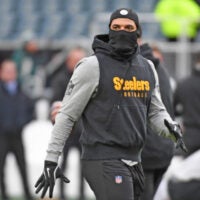 Dec 15, 2024; Philadelphia, Pennsylvania, USA; Pittsburgh Steelers safety Minkah Fitzpatrick (39) during warmups against the Philadelphia Eagles at Lincoln Financial Field.