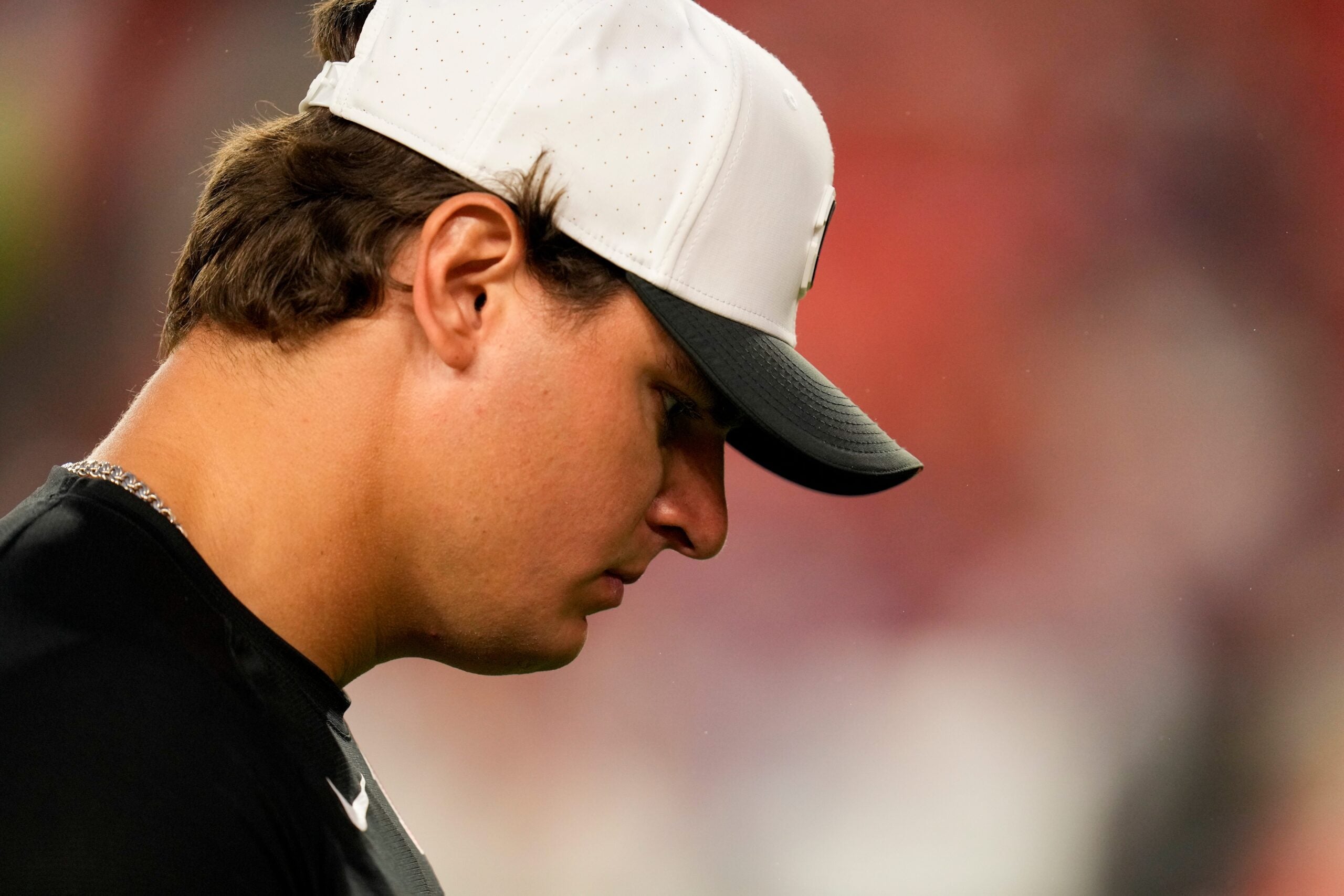 Cincinnati Bengals defensive end Trey Hendrickson (91) walks for the locker room before the first quarter of the NFL Preseason Week 2 game between the Washington Commanders and the Cincinnati Bengals at Northwest Stadium in Landover, Md., on Monday, Aug. 18, 2025.
