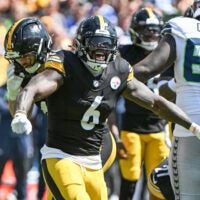 Sep 14, 2025; Pittsburgh, Pennsylvania, USA; Pittsburgh Steelers linebacker Patrick Queen (6) celebrates a tackle against the Seattle Seahawks during the first quarter at Acrisure Stadium.