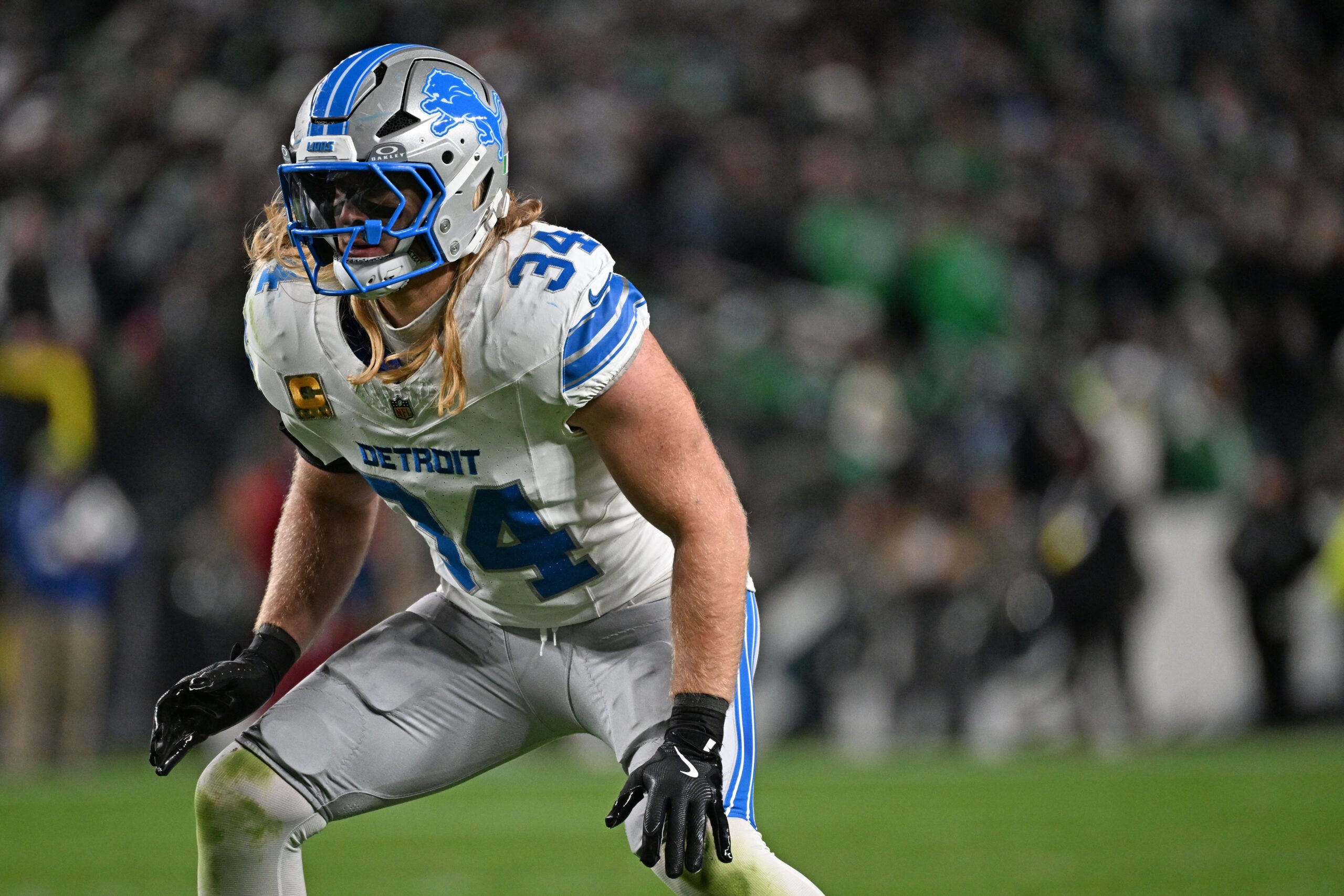 Nov 16, 2025; Philadelphia, Pennsylvania, USA; Detroit Lions linebacker Alex Anzalone (34) against the Philadelphia Eagles at Lincoln Financial Field.