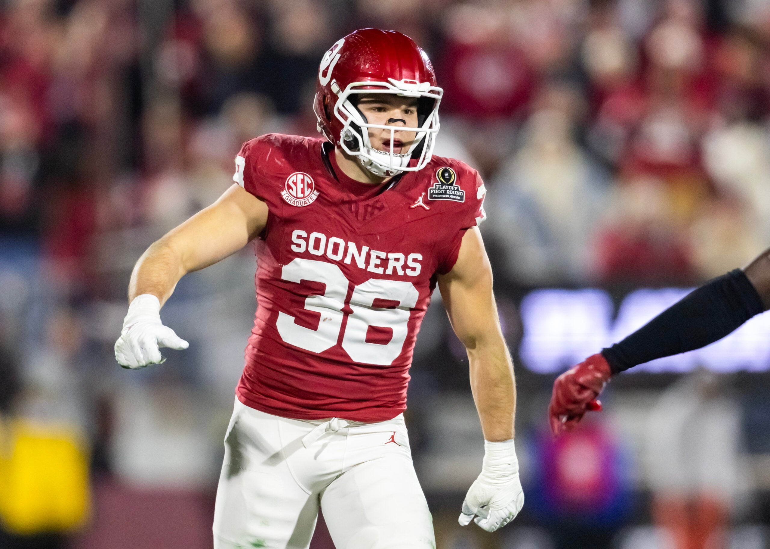 Dec 19, 2025; Norman, OK, USA; Oklahoma Sooners linebacker Owen Heinecke (38) against the Alabama Crimson Tide during the CFP National Playoff First Round at Gaylord Family Oklahoma Memorial Stadium.