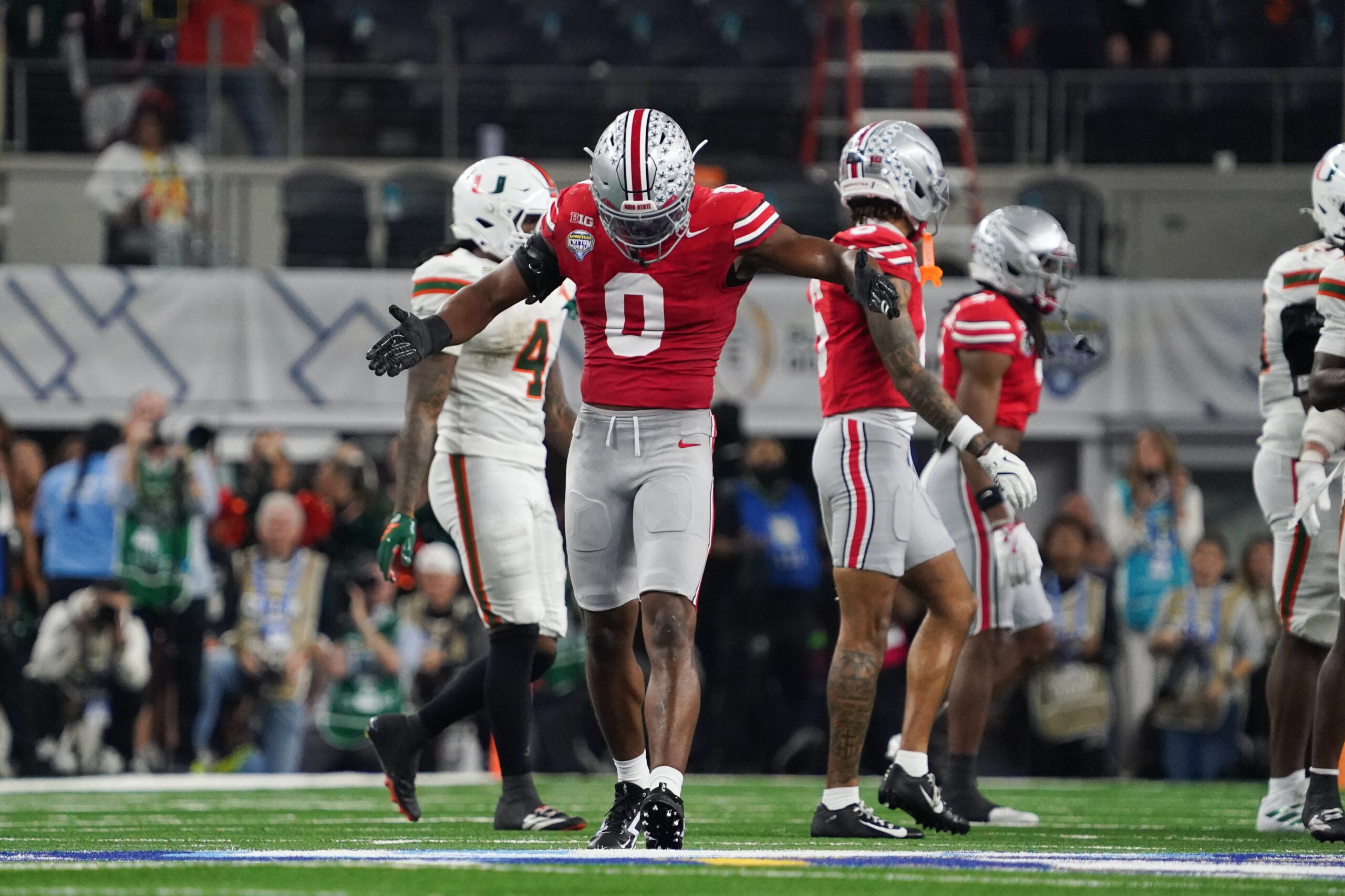 Dec 31, 2025; Arlington, TX, USA; Ohio State Buckeyes linebacker Sonny Styles (0) reacts in the in the second quarter against the Miami Hurricanes during the 2025 Cotton Bowl and quarterfinal game of the College Football Playoff at AT&T Stadium. Mandatory Credit: Raymond Carlin III-Imagn Images