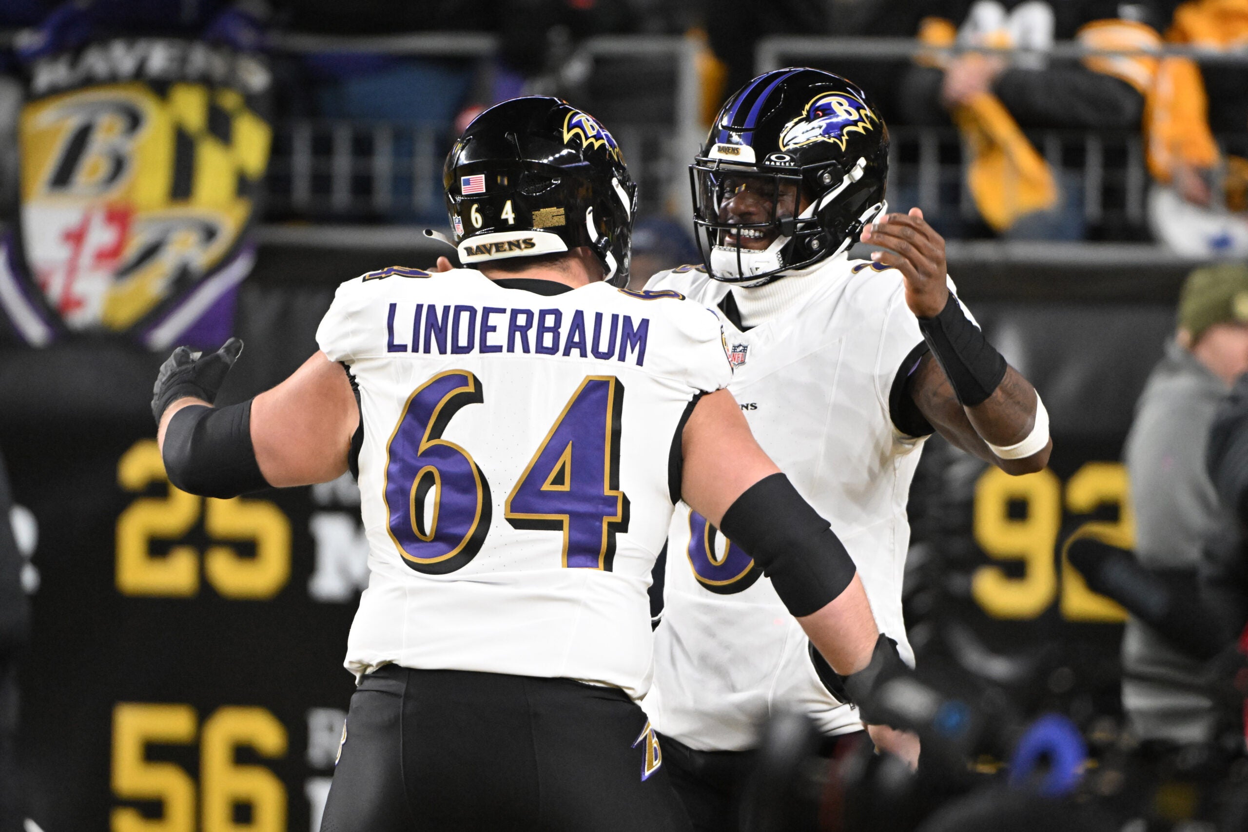 Las Vegas Raiders sign center Tyler linderbaum free agency Jackson Powers-Johnson Fernando Mendoza