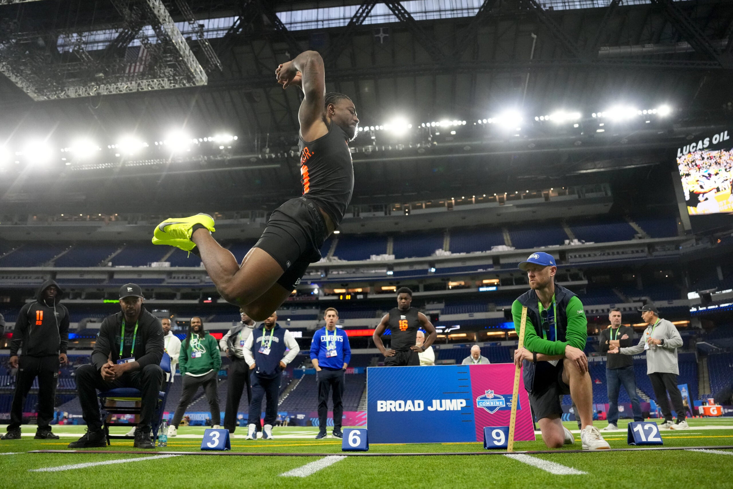 Feb 28, 2026; Indianapolis, IN, USA; Arkansas running back Mike Washington Jr. (RB20) during the NFL Scouting Combine at Lucas Oil Stadium.