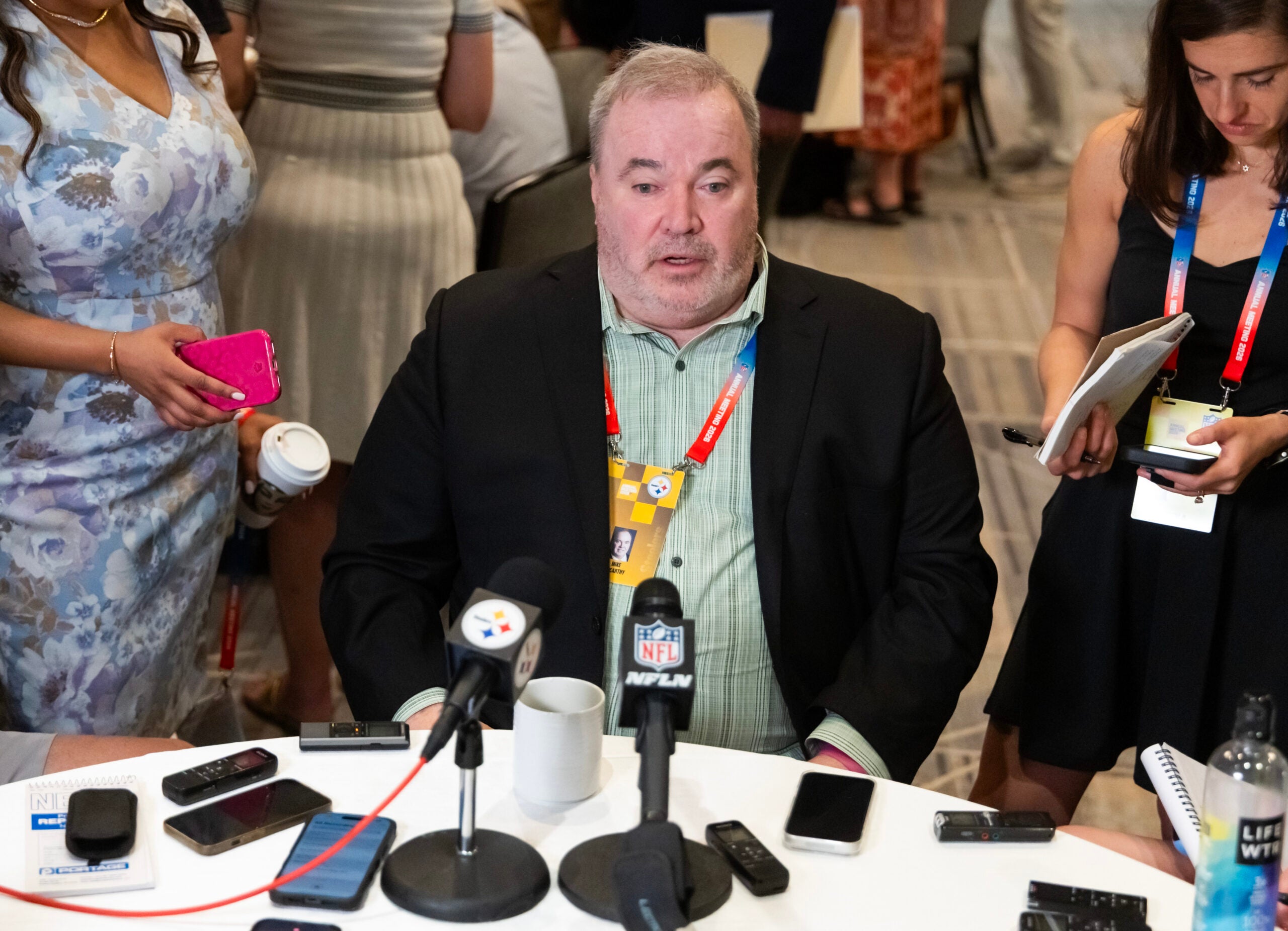 Mar 31, 2026; Phoenix, AZ, USA; Pittsburgh Steelers head coach Mike McCarthy speaks to reporters in the media during the 2026 NFL Annual League Meeting at the Arizona Biltmore.