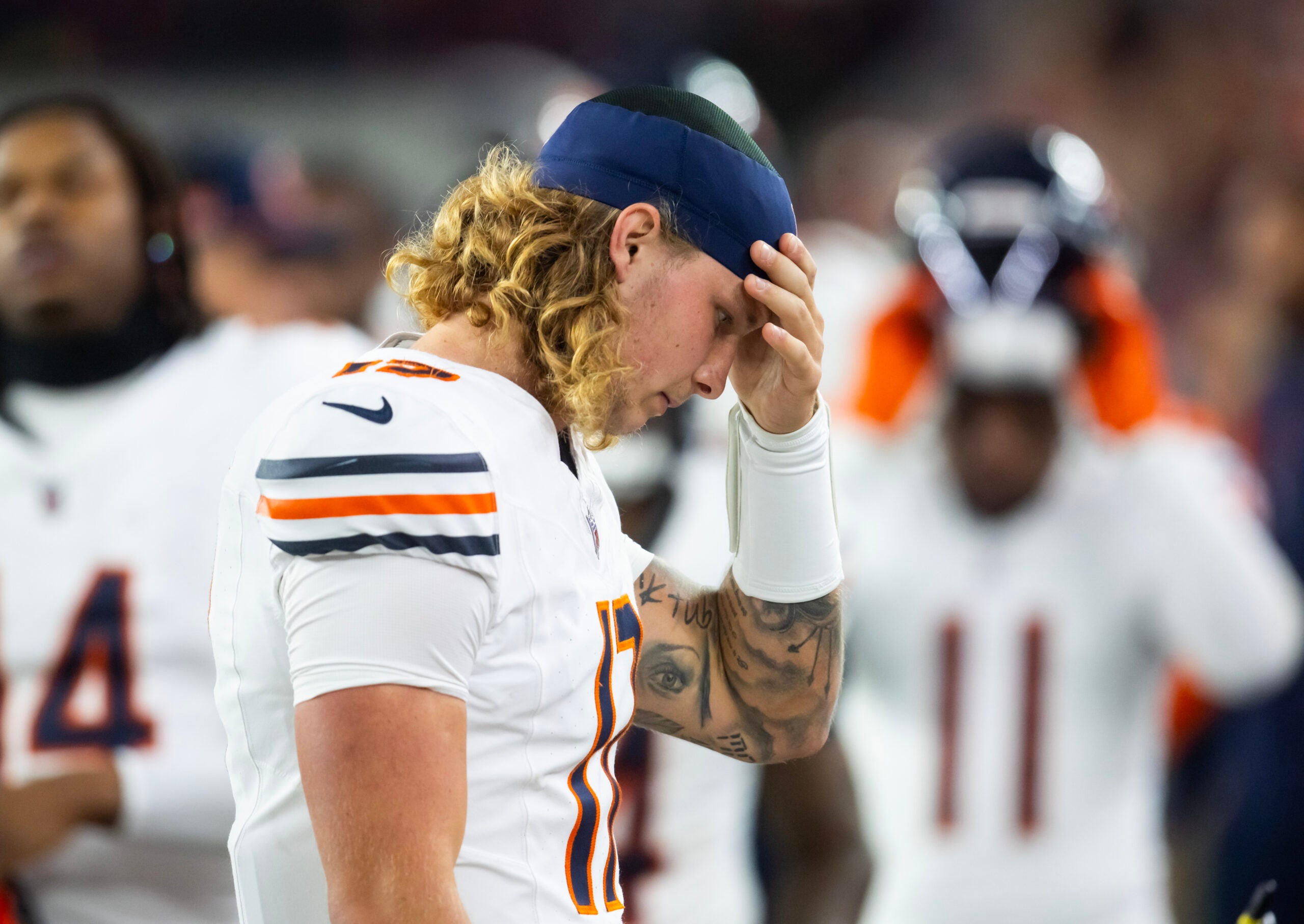 Nov 3, 2024; Glendale, Arizona, USA; Chicago Bears quarterback Tyson Bagent (17) against the Arizona Cardinals at State Farm Stadium.