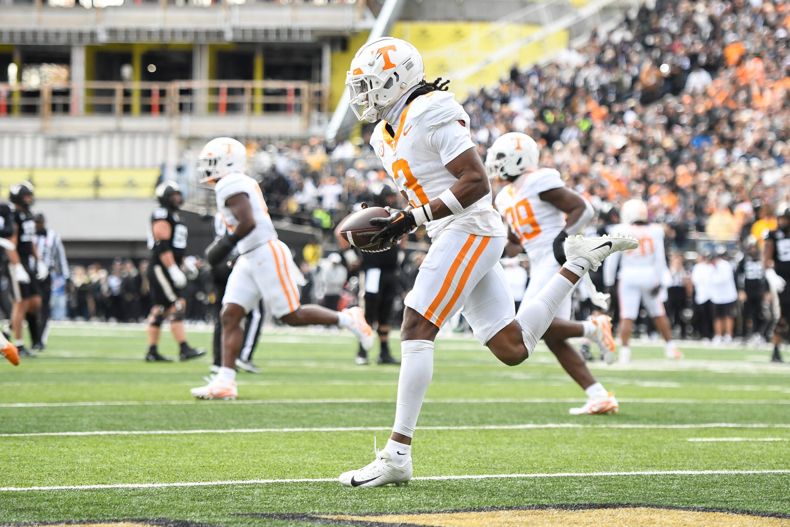 Las Vegas Raiders new cornerback Jermod McCoy 2026 NFL Draft