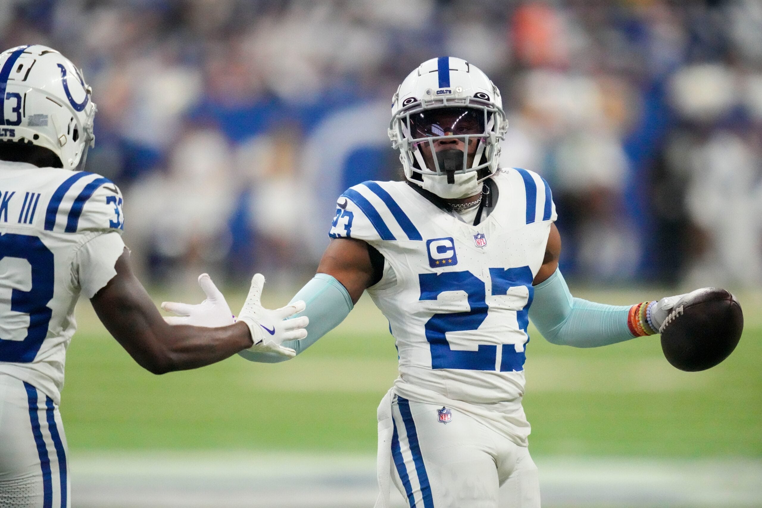 Colts seeking a trade to send Kenny Moore II out of Indianapolis