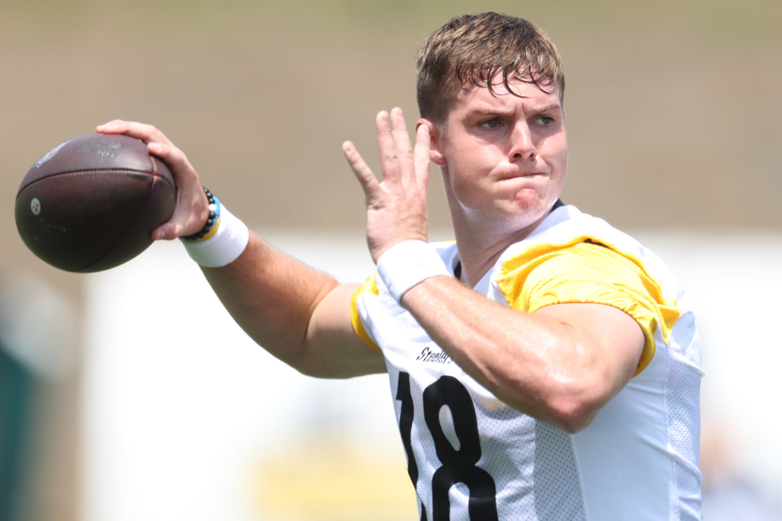 Jul 24, 2025; Latrobe, PA, USA; Pittsburgh Steelers quarterback Will Howard (18) participates in drills during training camp at Saint Vincent College.
