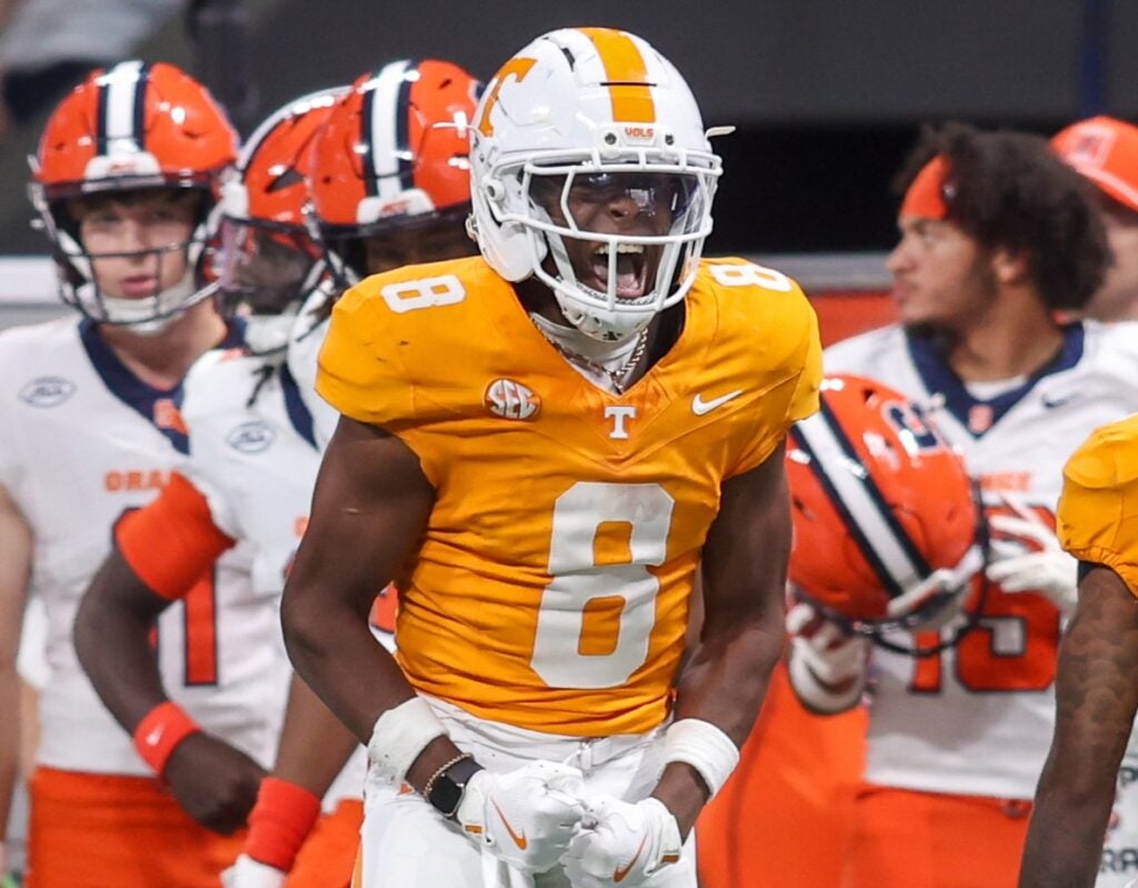 Aug 30, 2025; Atlanta, Georgia, USA; Tennessee Volunteers defensive back Colton Hood (8) reacts after a pass break up against the Syracuse Orange in the fourth quarter at Mercedes-Benz Stadium.