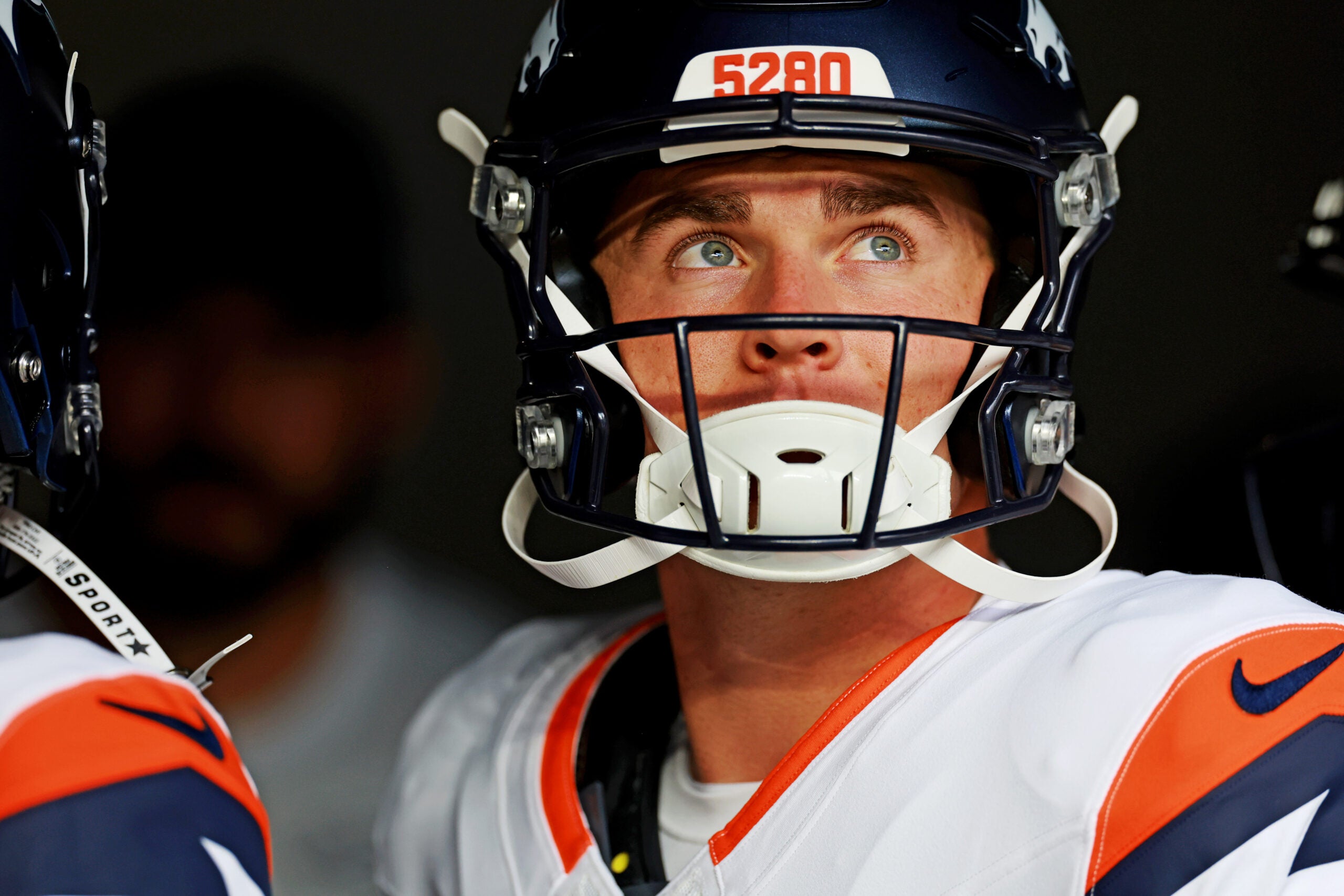 Sep 21, 2025; Inglewood, California, USA; Denver Broncos quarterback Bo Nix (10) warms up before the game against Los Angeles Chargers at SoFi Stadium.