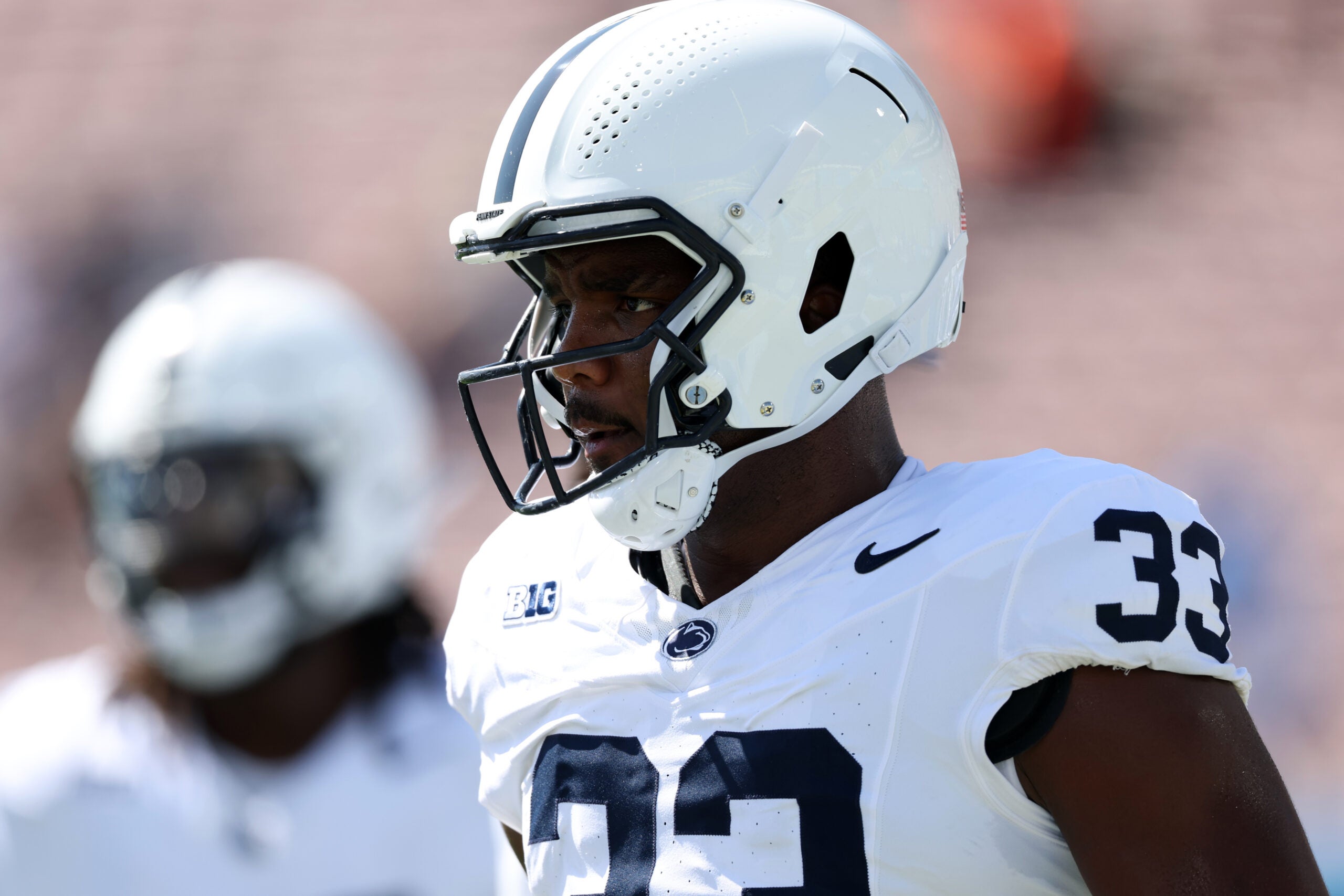 Oct 4, 2025; Pasadena, California, USA; Penn State Nittany Lions defensive end Dani Dennis-Sutton (33) warms up before the game against the UCLA Bruins at Rose Bowl.