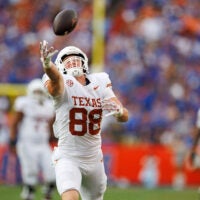 Oct 4, 2025; Gainesville, Florida, USA; Texas Longhorns tight end Jack Endries (88) attempts to make a catch against the Florida Gators during the second half at Ben Hill Griffin Stadium.