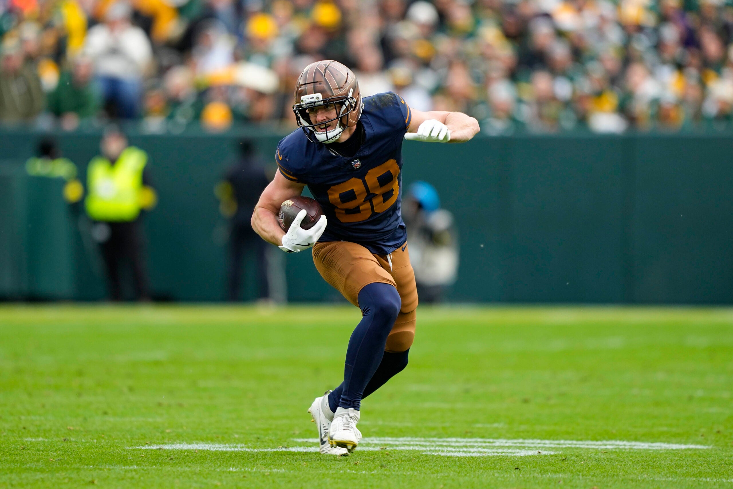 Nov 2, 2025; Green Bay, Wisconsin, USA; Green Bay Packers tight end Luke Musgrave (88) during the game against the Carolina Panthers at Lambeau Field.