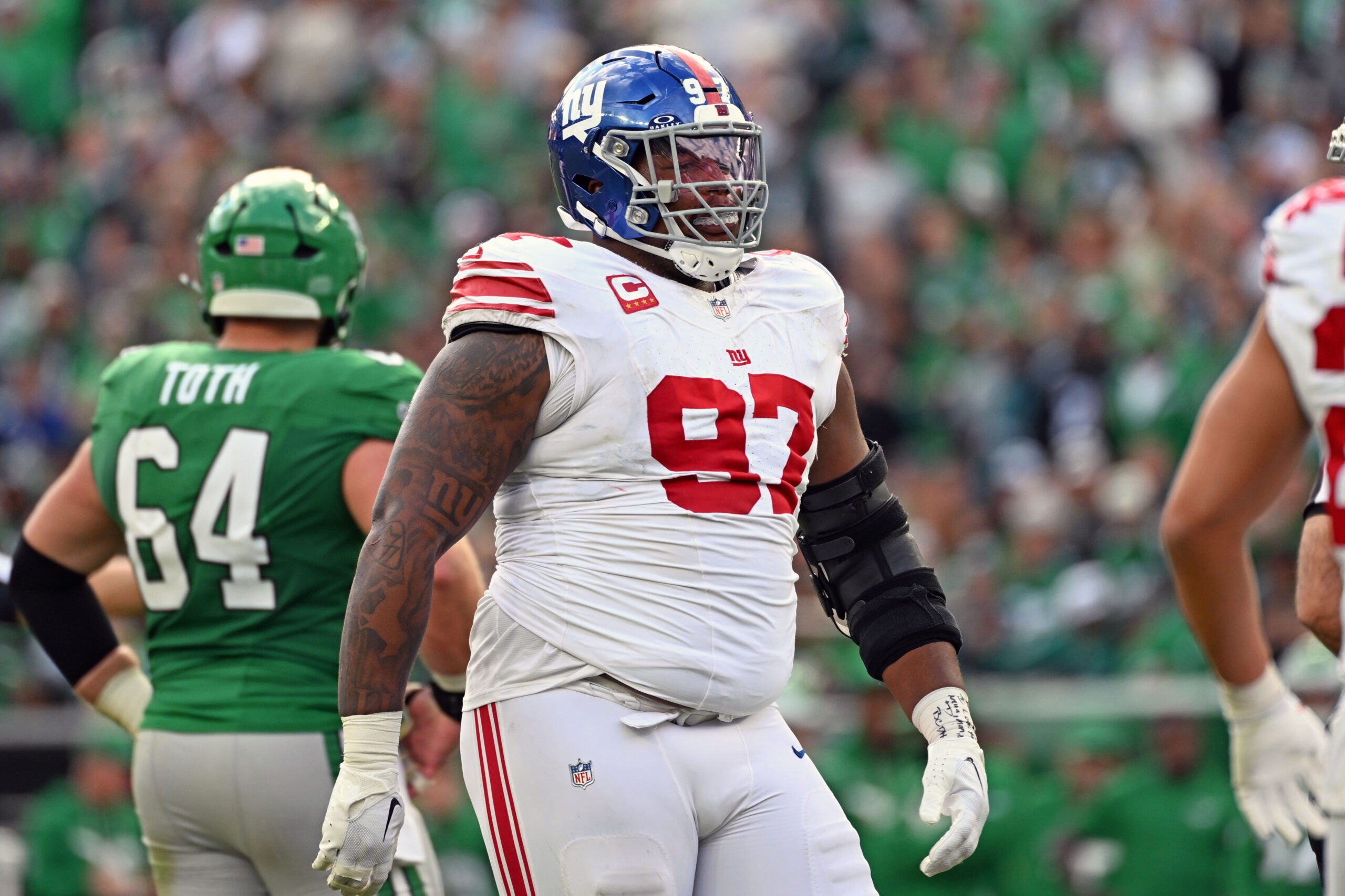 Oct 26, 2025; Philadelphia, Pennsylvania, USA; New York Giants defensive tackle Dexter Lawrence (97) against the Philadelphia Eagles at Lincoln Financial Field.