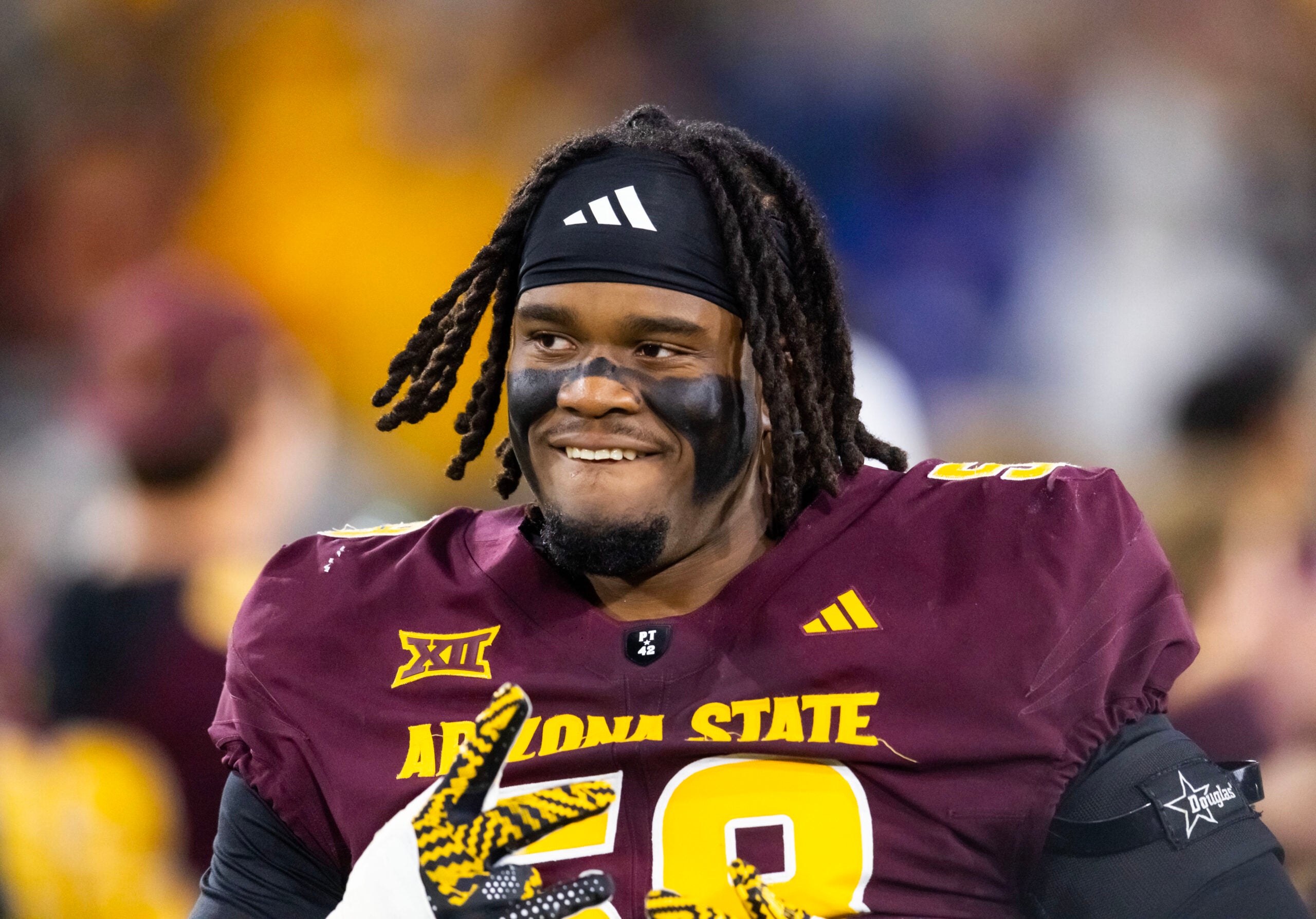 Nov 28, 2025; Tempe, Arizona, USA; Arizona State Sun Devils offensive lineman Max Iheanachor (58) against the Arizona Wildcats during the 99th Territorial Cup at Mountain America Stadium.