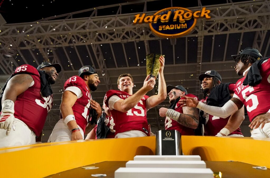 Miami Marlins set to have former Indiana Hoosiers and expected number one overall pick in the 2026 NFL Draft, Fernando Mendoza throw out the first pitch.