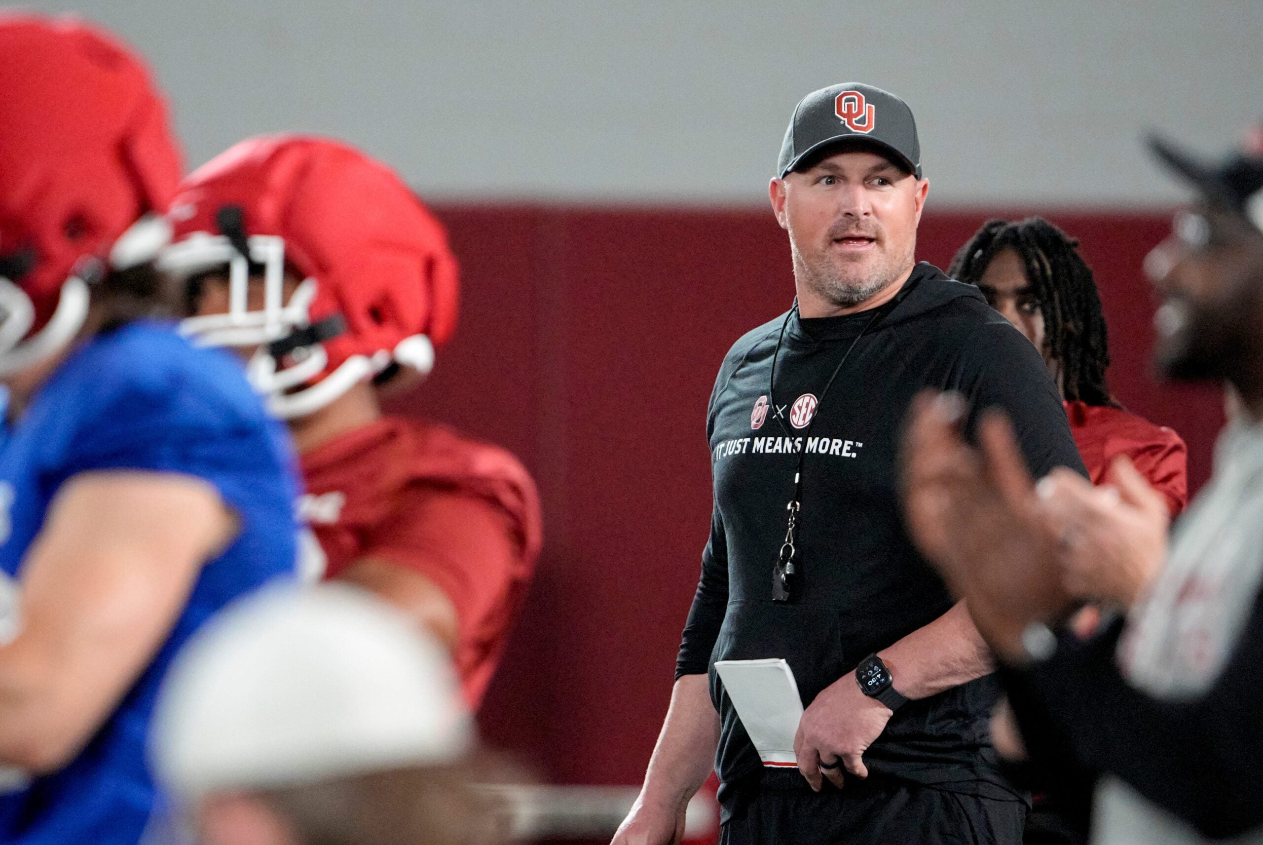 Oklahoma Sooners tight end coach Jason Witten