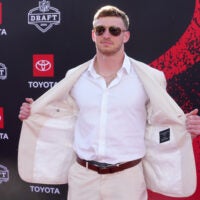 Apr 23, 2026; Pittsburgh, PA, USA; Oregon Ducks defensive back Dillon Thieneman poses on the red carpet before the 2026 NFL Draft at Point State Park.