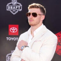 Apr 23, 2026; Pittsburgh, PA, USA; Oregon Ducks defensive back Dillon Thieneman poses on the red carpet before the 2026 NFL Draft at Point State Park.