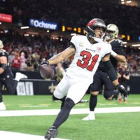 Antoine Winfield Jr.'s dad has helped him during his NFL career and the same will go for Josiah Trotter, his dad, and the Buccaneers.