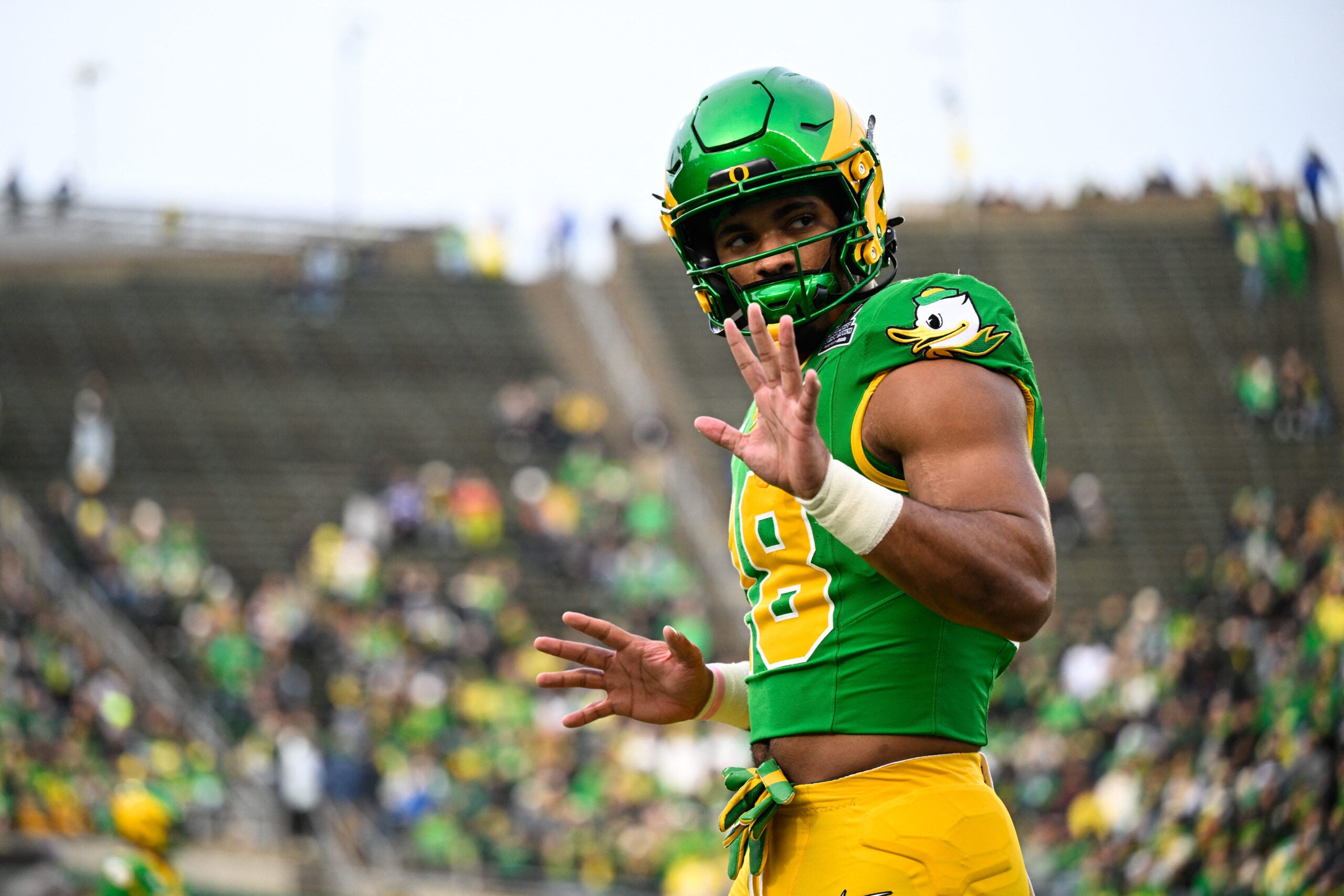The Jets had Kenyon Sadiq undergo surgery this week.