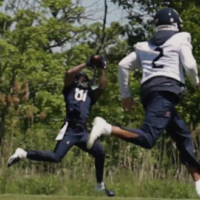 Chicago Bears rookie wide receiver Zavion Thomas makes a catch during OTAs.