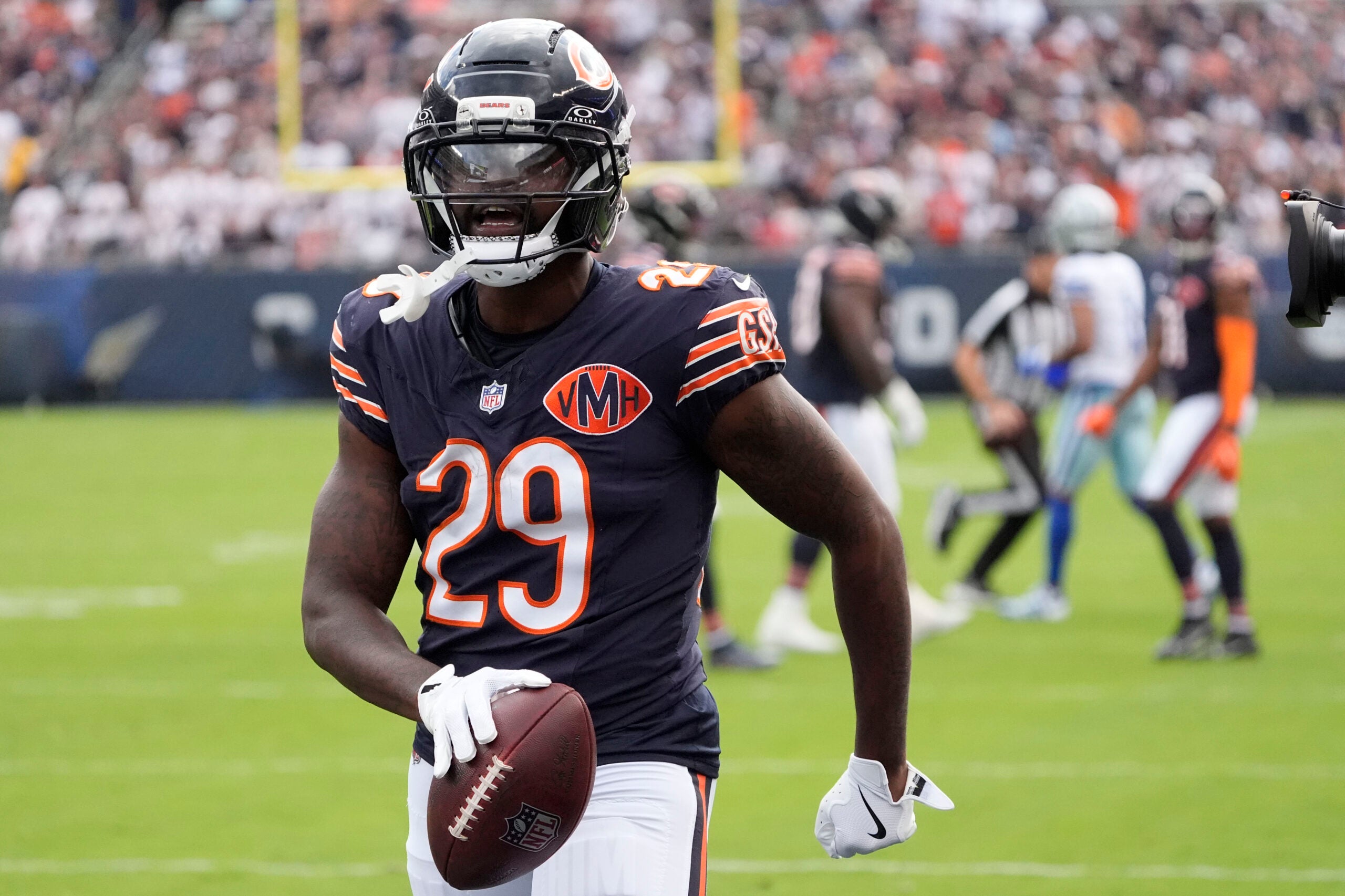Sep 21, 2025; Chicago, Illinois, USA; Chicago Bears cornerback Tyrique Stevenson (29) reacts after a turnover against the Dallas Cowboys during the first half at Soldier Field.