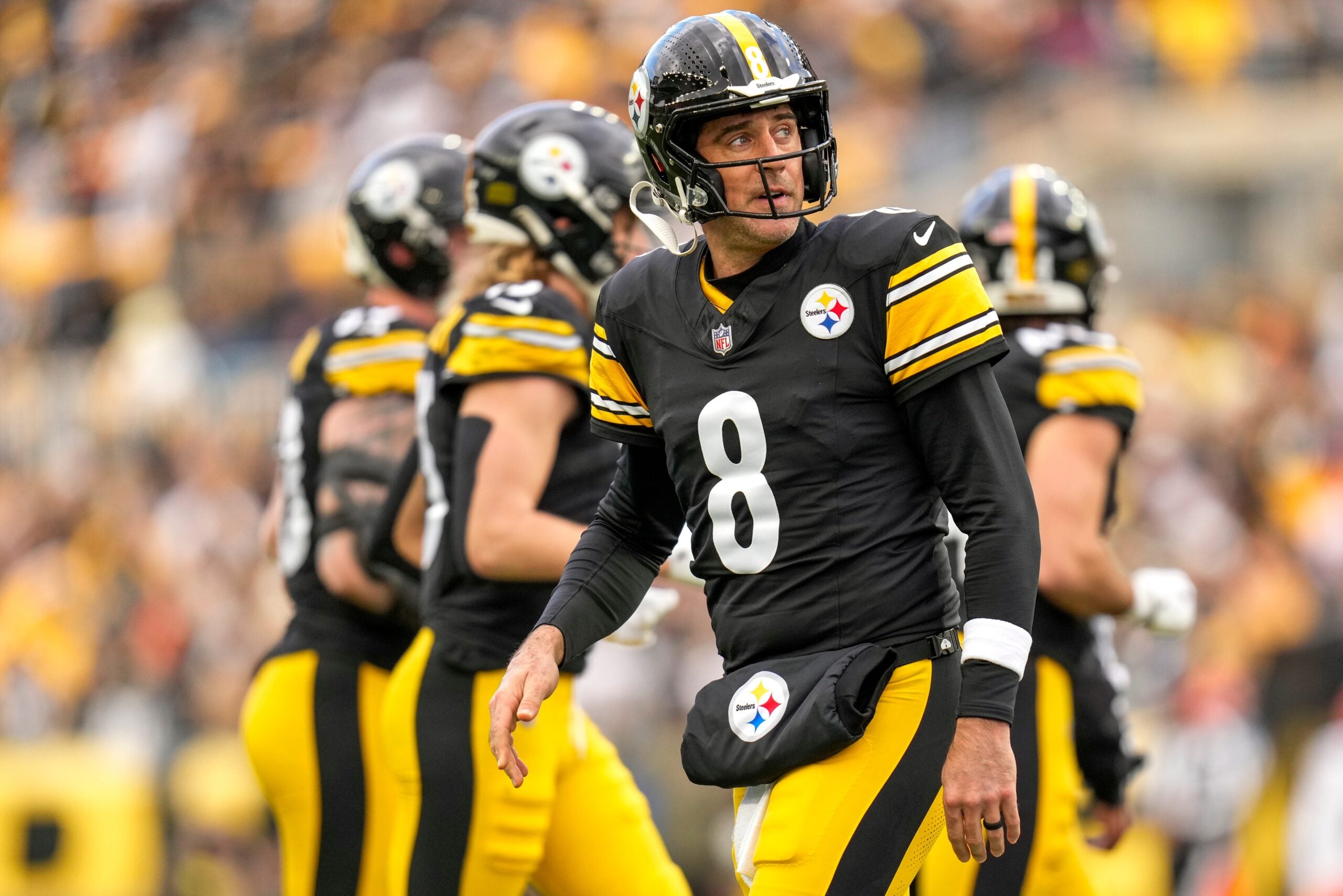 Pittsburgh Steelers quarterback Aaron Rodgers (8) comes off the field after failing to convert on third down in the second quarter of the NFL Week 11 game between the Pittsburgh Steelers and the Cincinnati Bengals at Acrisure Stadium in Pittsburgh on Sunday, Nov. 16, 2025. The Steelers led 10-6 at halftime.