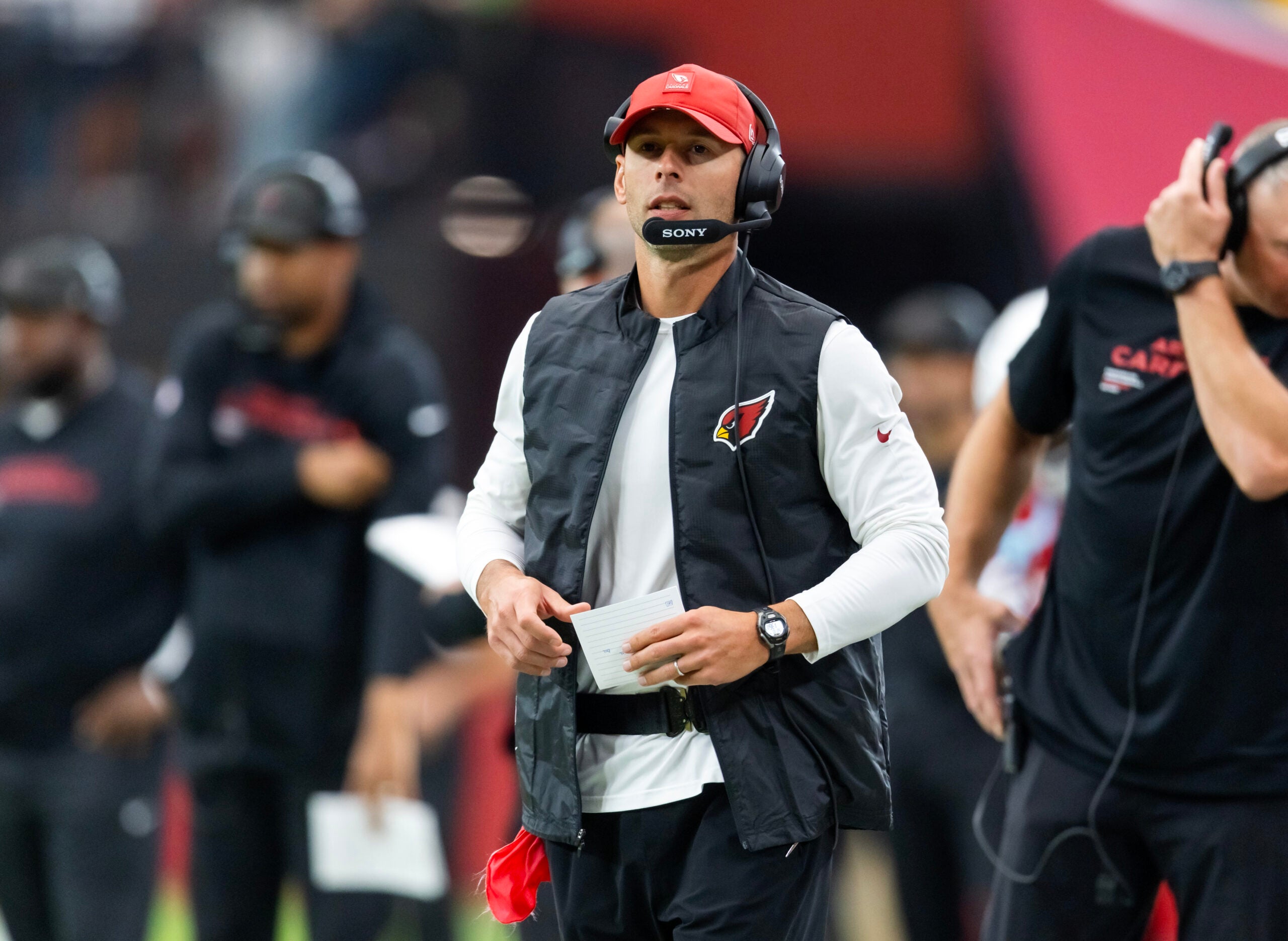 Oct 19, 2025; Glendale, Arizona, USA; Arizona Cardinals head coach Jonathan Gannon against the Green Bay Packers at State Farm Stadium.