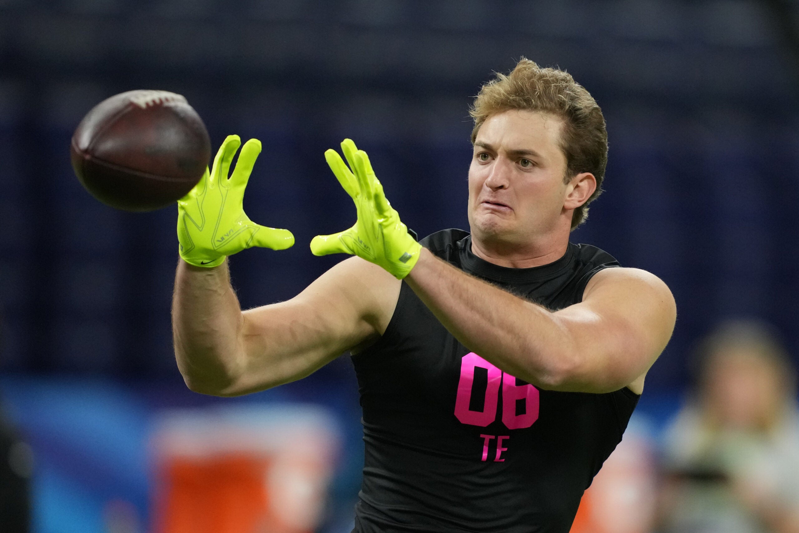 Feb 27, 2026; Indianapolis, IN, USA; Texas tight end Jack Endries (TE06) during the NFL Scouting Combine at Lucas Oil Stadium.