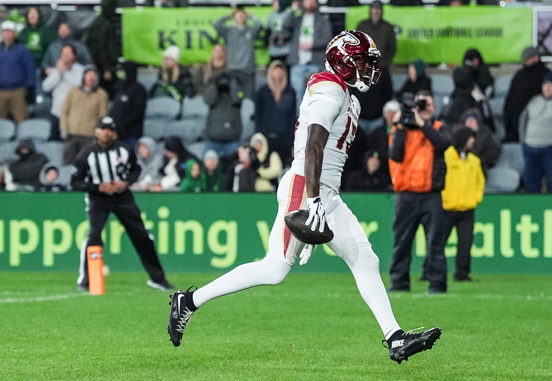 Birmingham Stallion wide receiver Justyn Ross caught the game-winning touchdown late in the fourth quarter in the first game in the inaugural United Football League season in Louisville, Kentucky at Lynn Family Stadium. March 27, 2026.