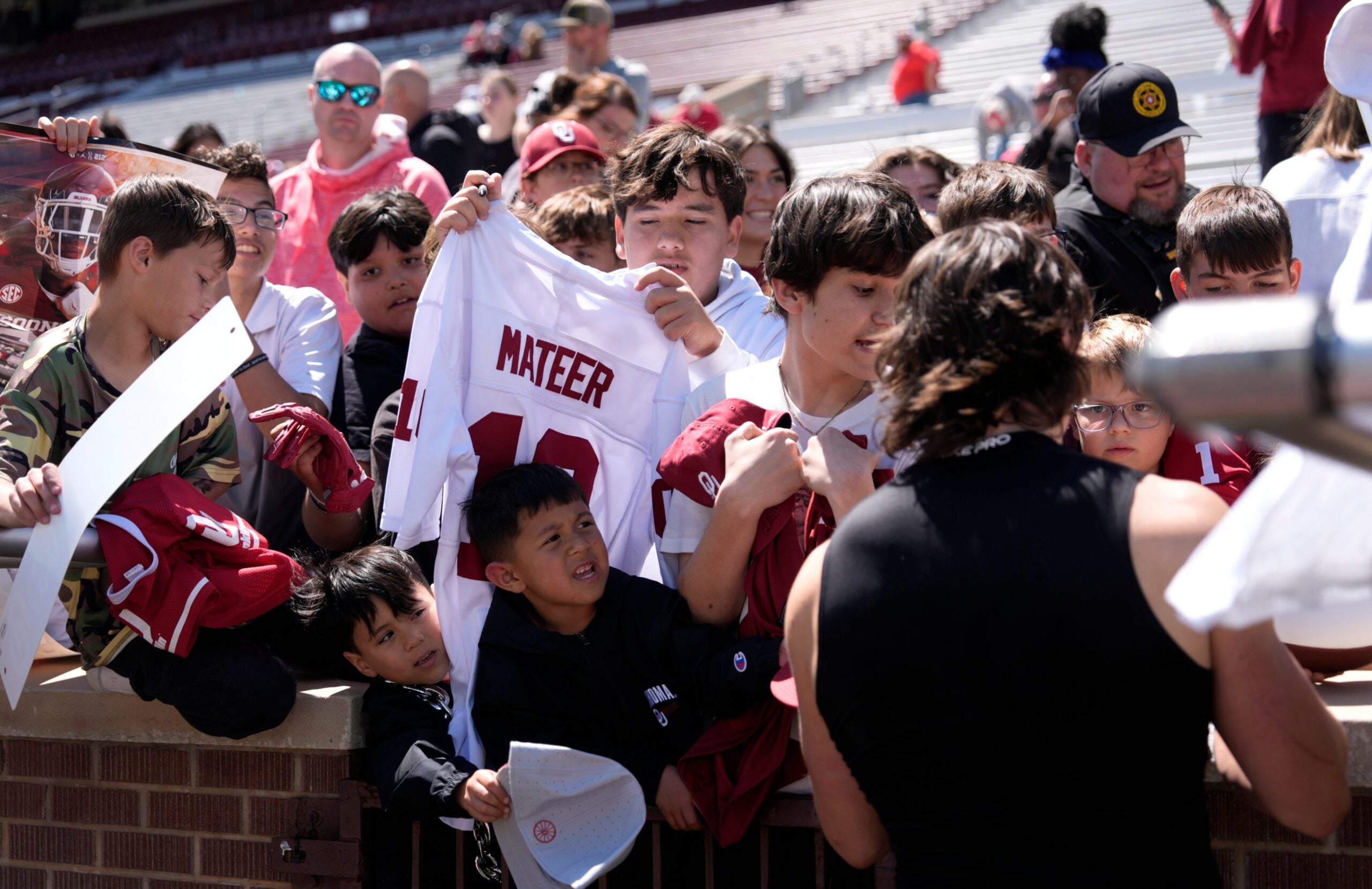 Oklahoma Sooners quarterback John Mateer Luke Combs