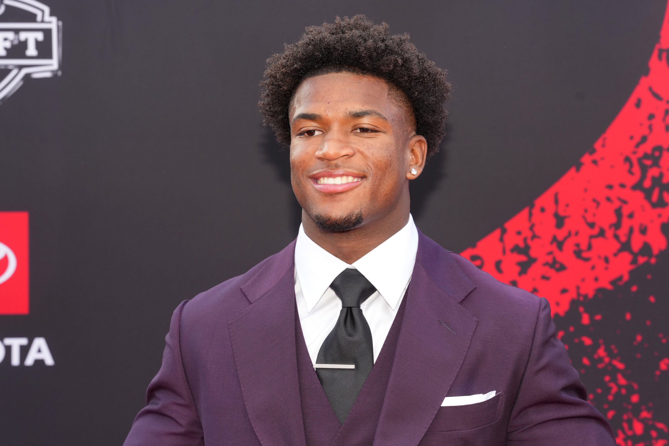 Apr 23, 2026; Pittsburgh, PA, USA;Ohio State Buckeyes defensive back Caleb Downs poses on the red carpet before the 2026 NFL Draft at Point State Park.