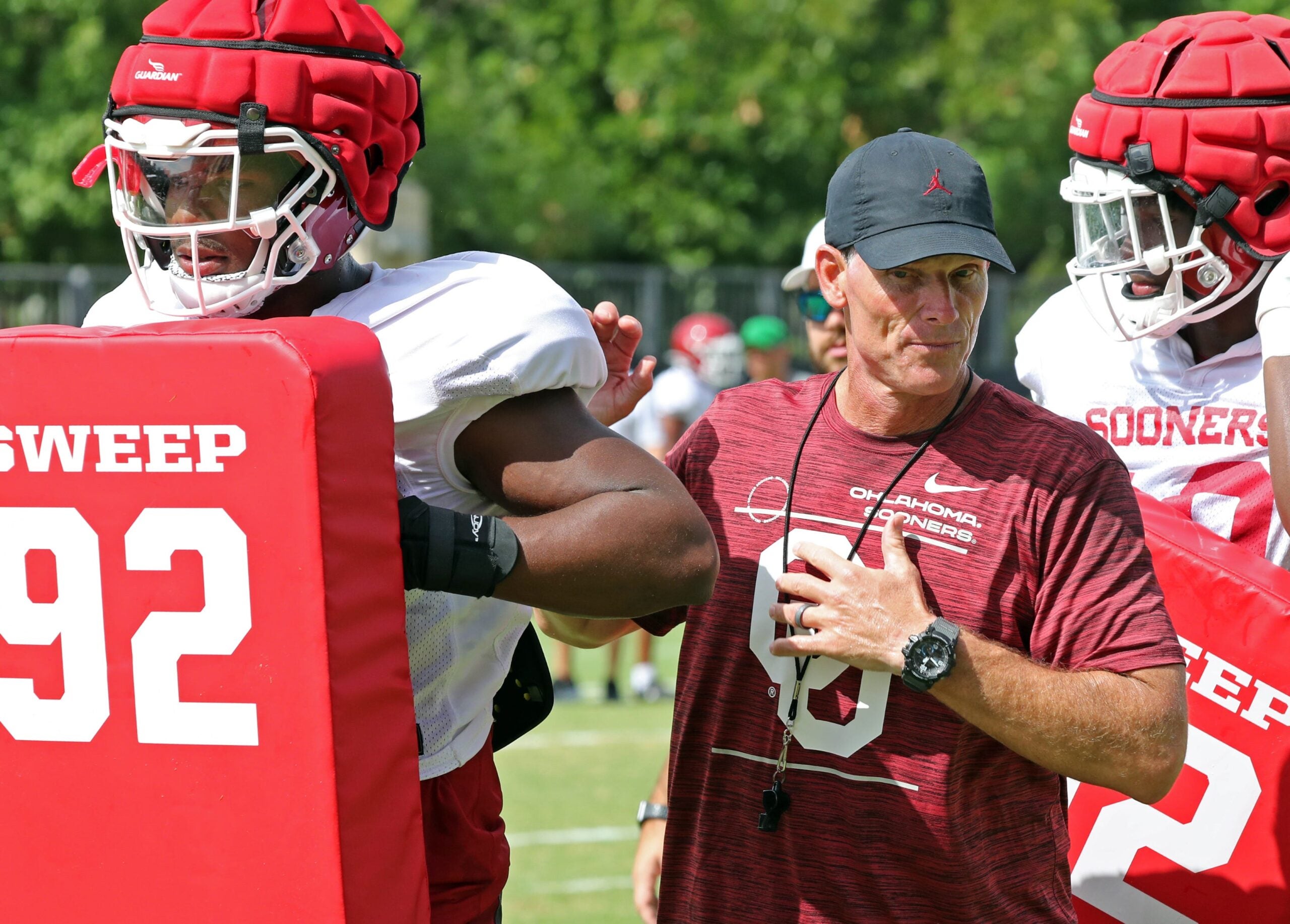 Oklahoma Sooners head coach Brent Venables