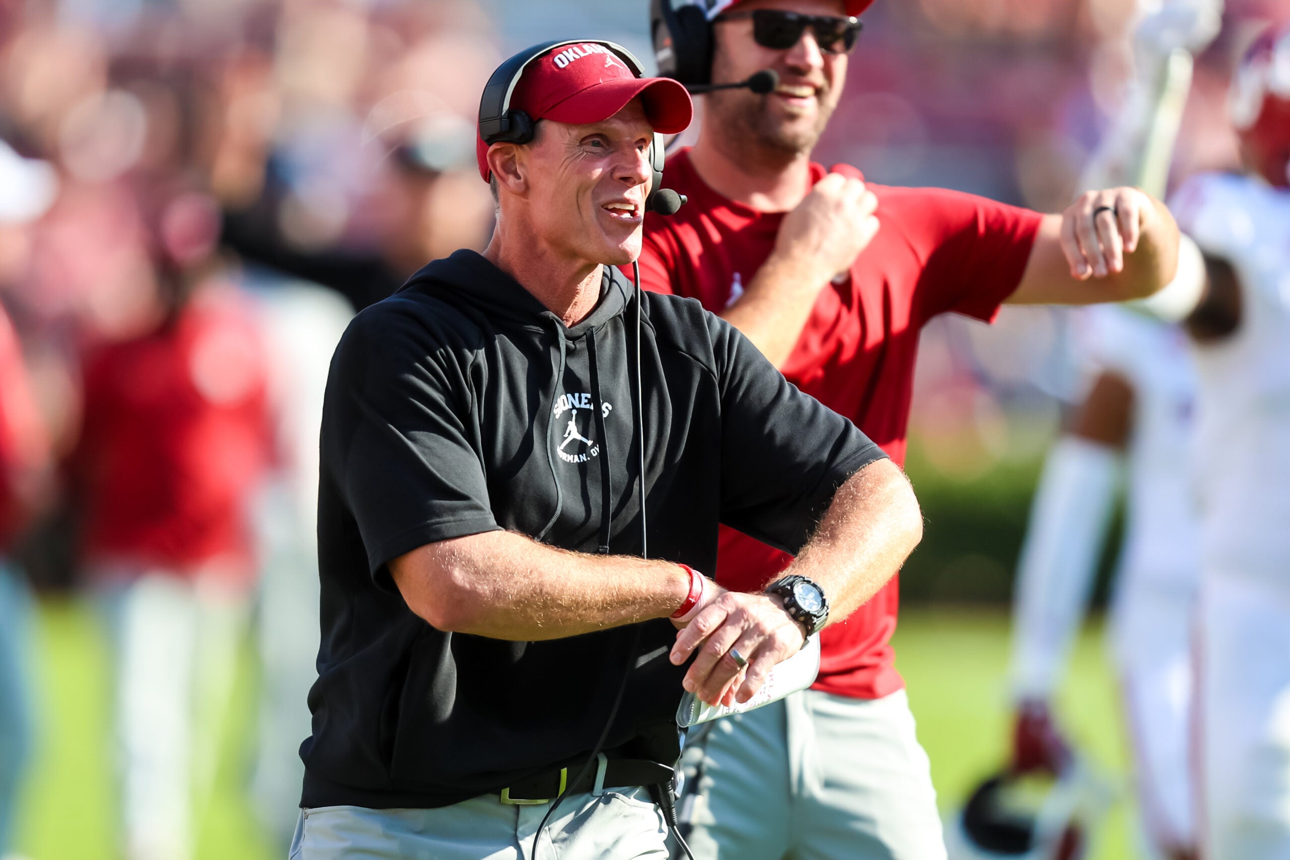 Oklahoma Sooners head coach Brent Venables