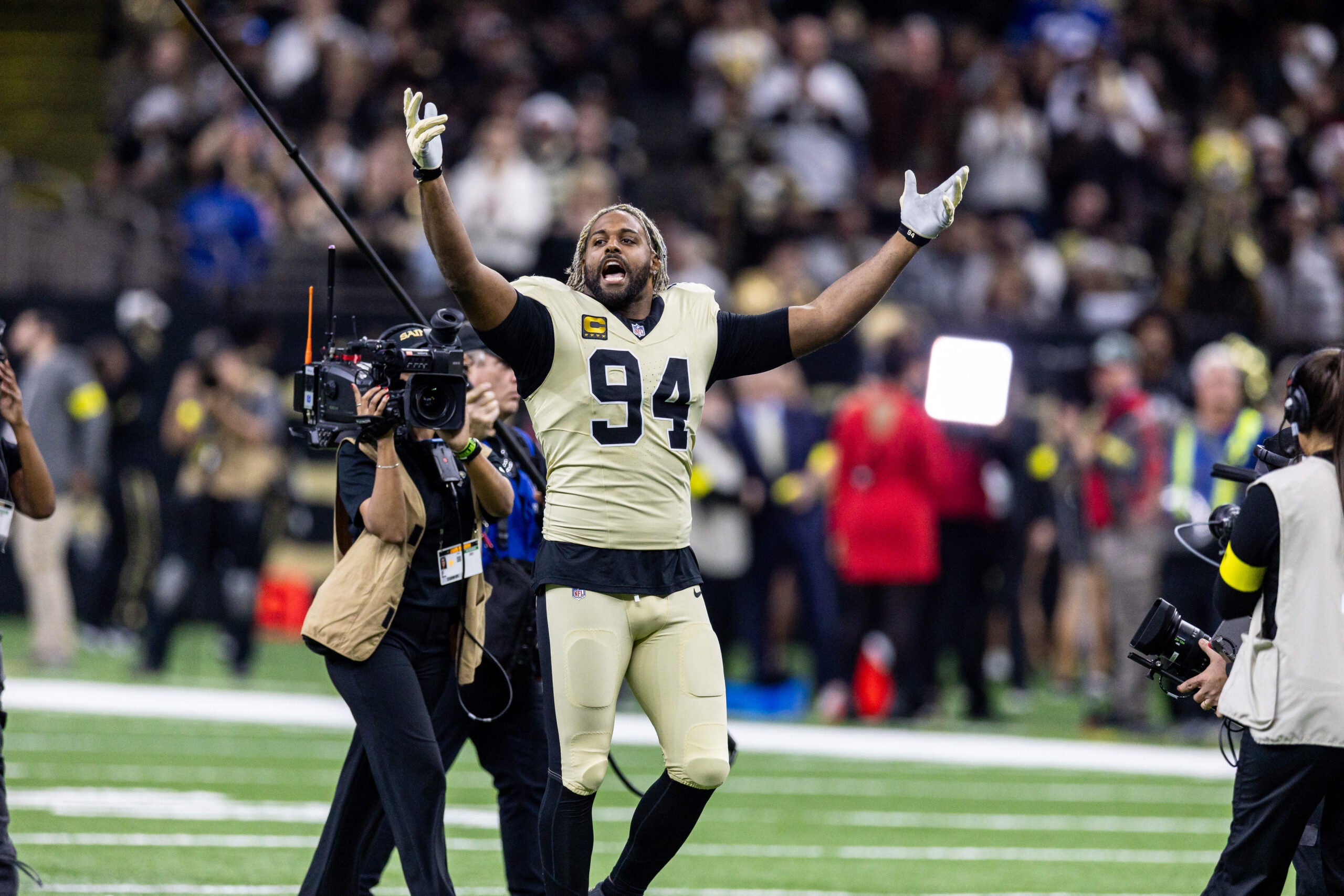 Cam Jordan recently threw a former Saints coach under the bus in defense of his teammate.