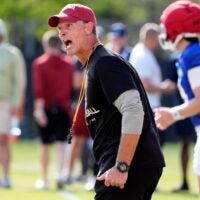 Oklahoma Sooners head coach Brent Venables 2027 commit WR Demare Dezeurn
