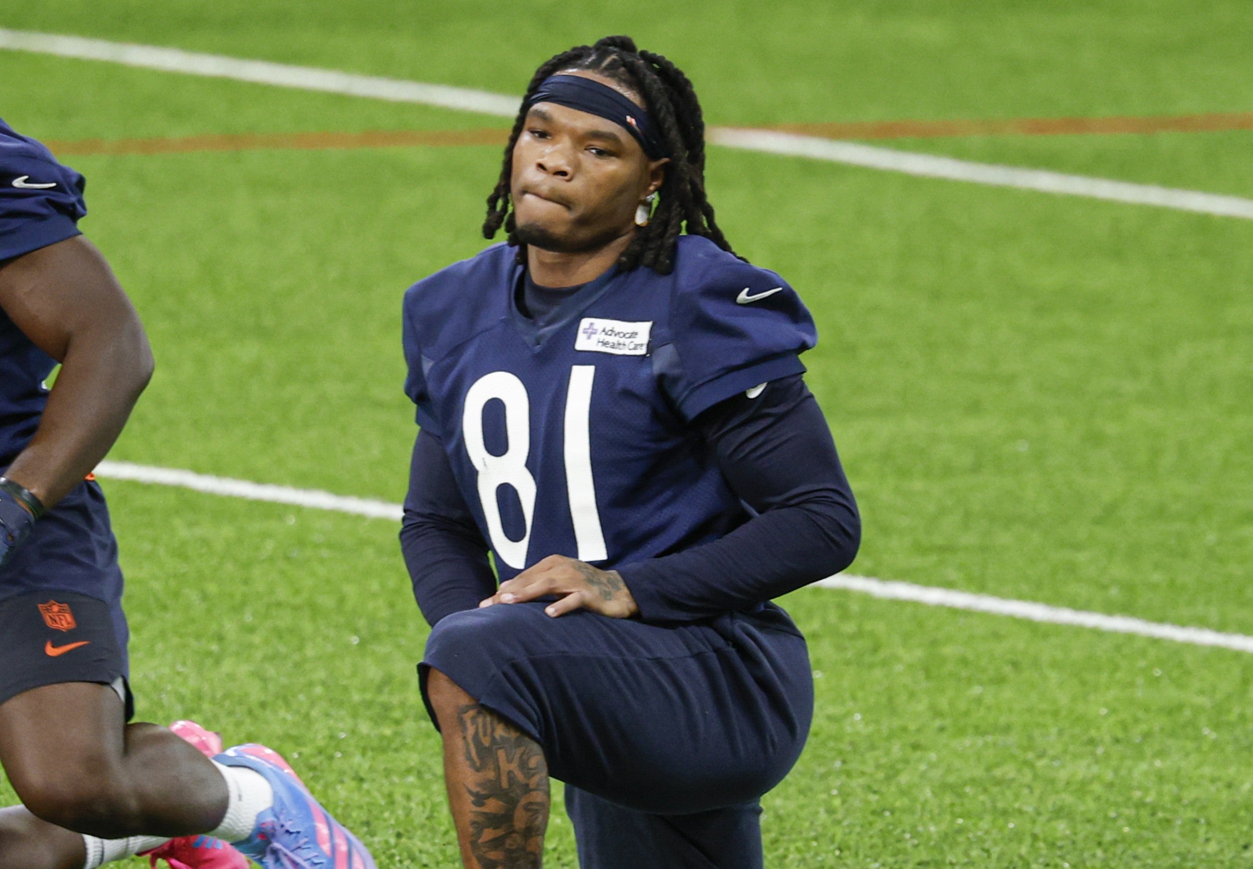 May 8, 2026; Lake Forest, IL, USA; Chicago Bears wide receiver Zavlon Thomas (81) stretches during Rookie Minicamp at Halas Hall.
