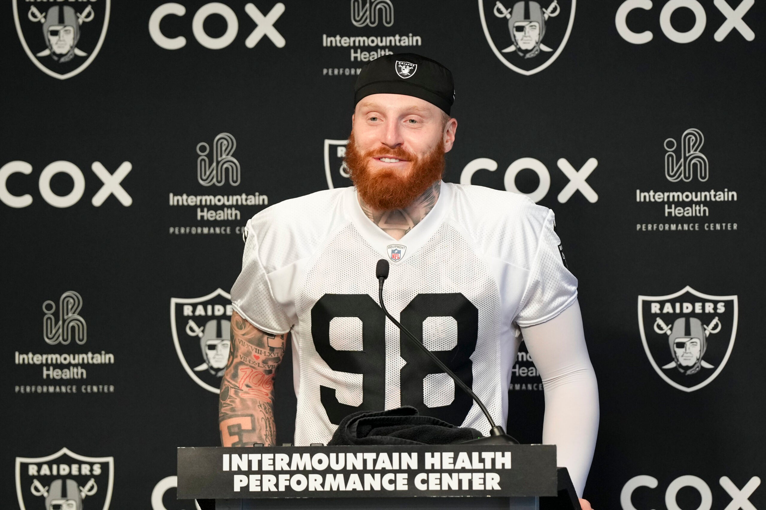 Las Vegas Raiders defensive end Maxx Crosby