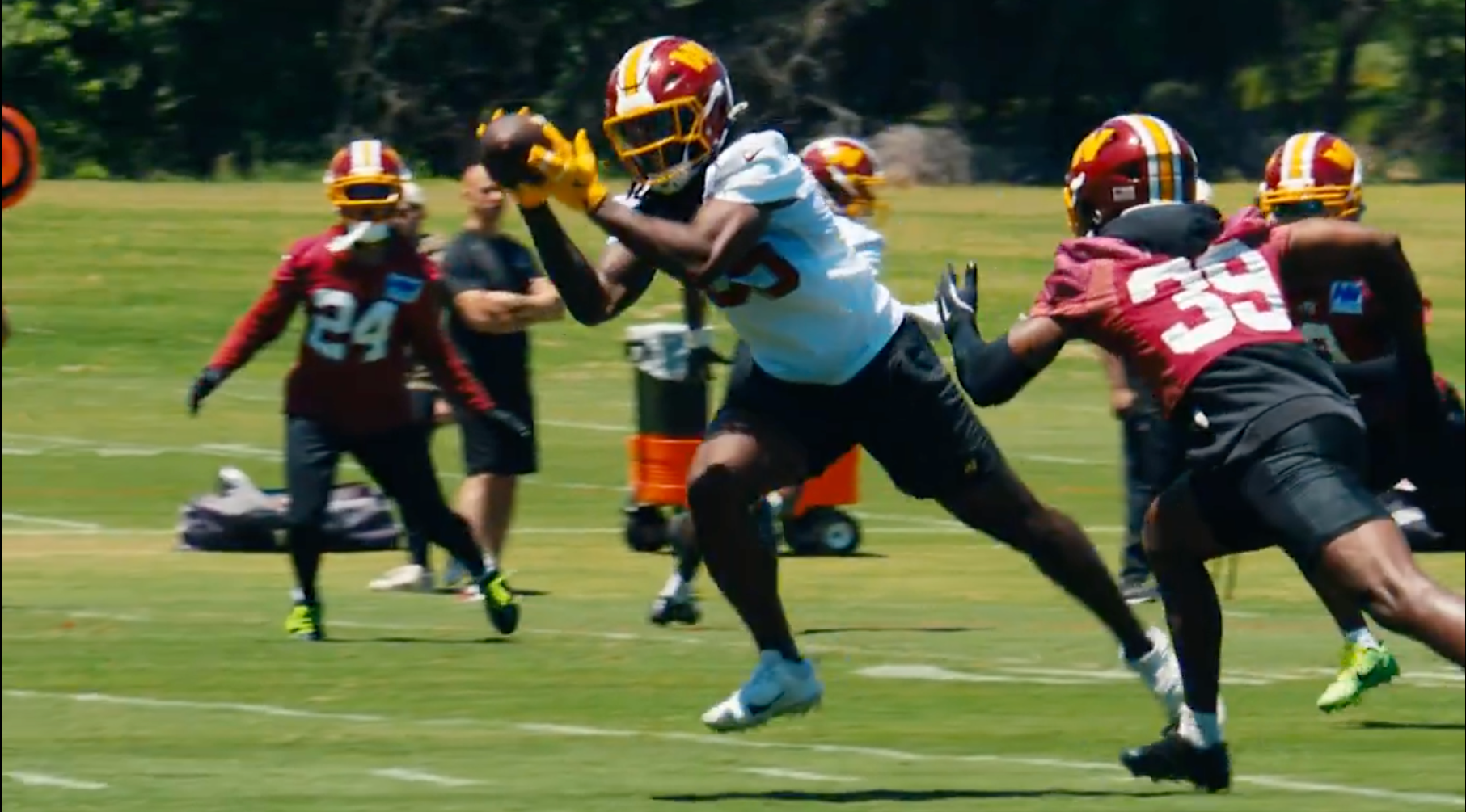 New Commanders tight end Chigoziem Okonkwo is already making a positive impact during OTAs.